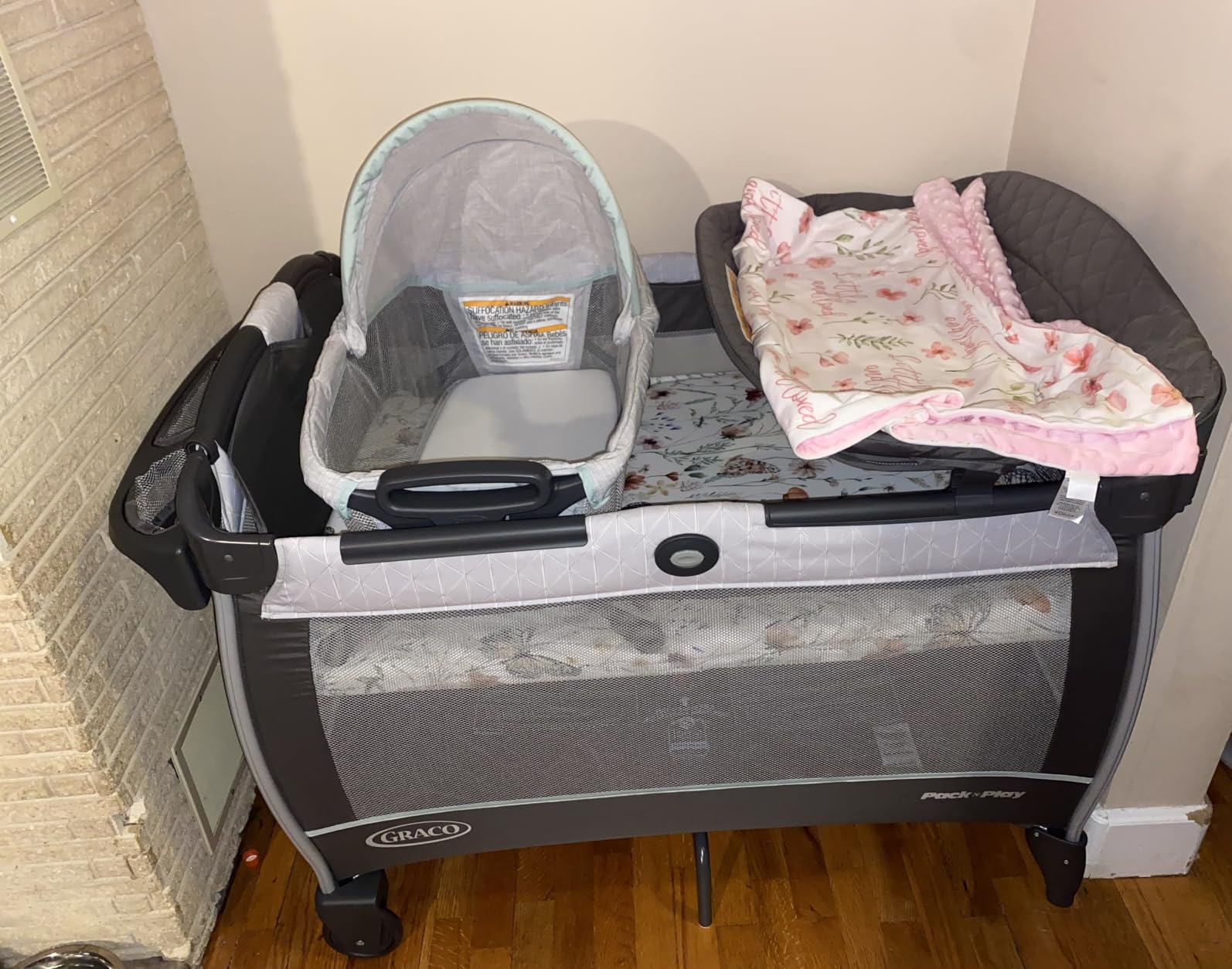 Graco Pack 'n Play Day2Dream Travel Bassinet Playard Features Portable Bassinet Diaper Changer and More (Lo, Lo) customer photo 2