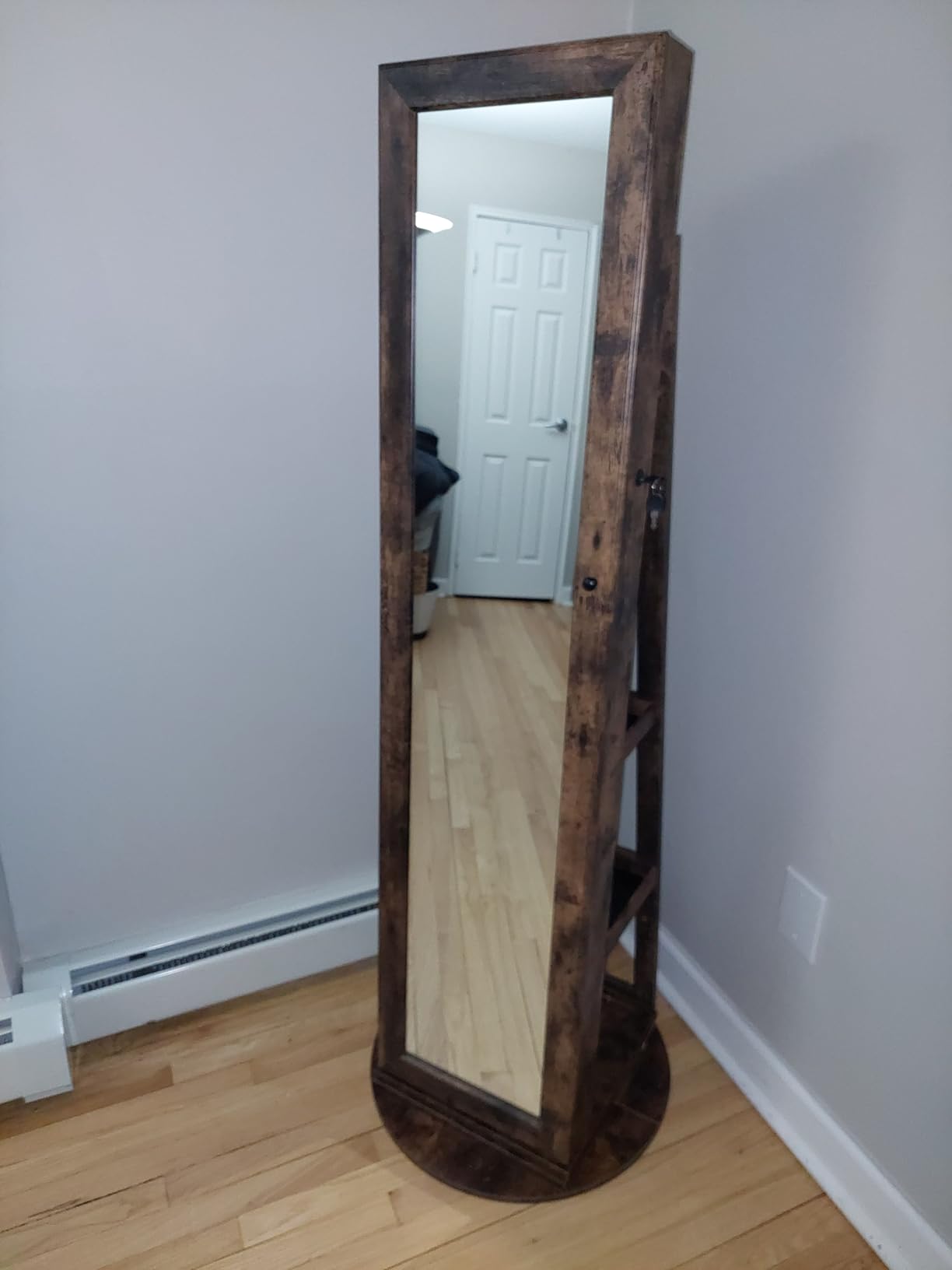 SONGMICS 360° Swivel Jewelry Cabinet, Full-Length Mirror, Lockable customer photo 1