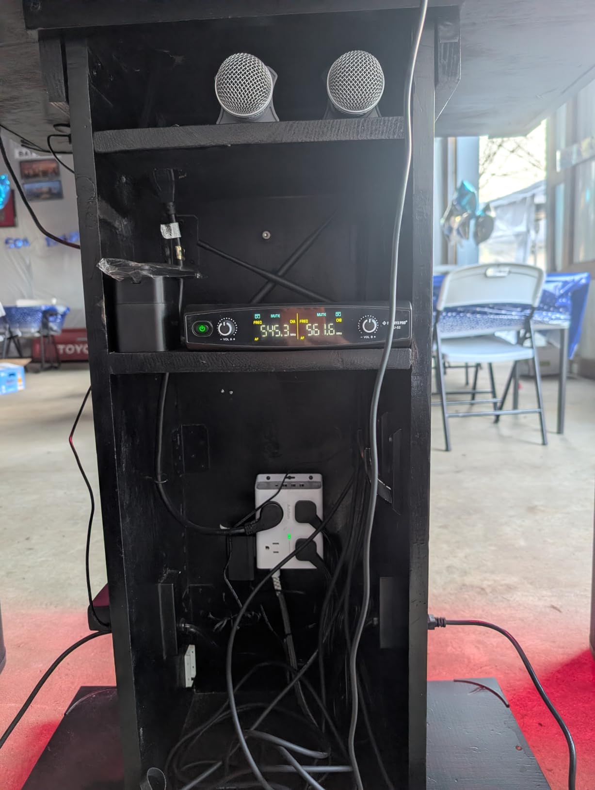 Phenyx Pro Dual UHF Tunable Frequency Wireless Microphone System PTU-52-2H | 2 Metal Mics, 2 x 30 Frequencies, 200 ft Range, Live Vocals, Karaoke, Church Services, Singing, Wedding, DJ Events customer photo 2