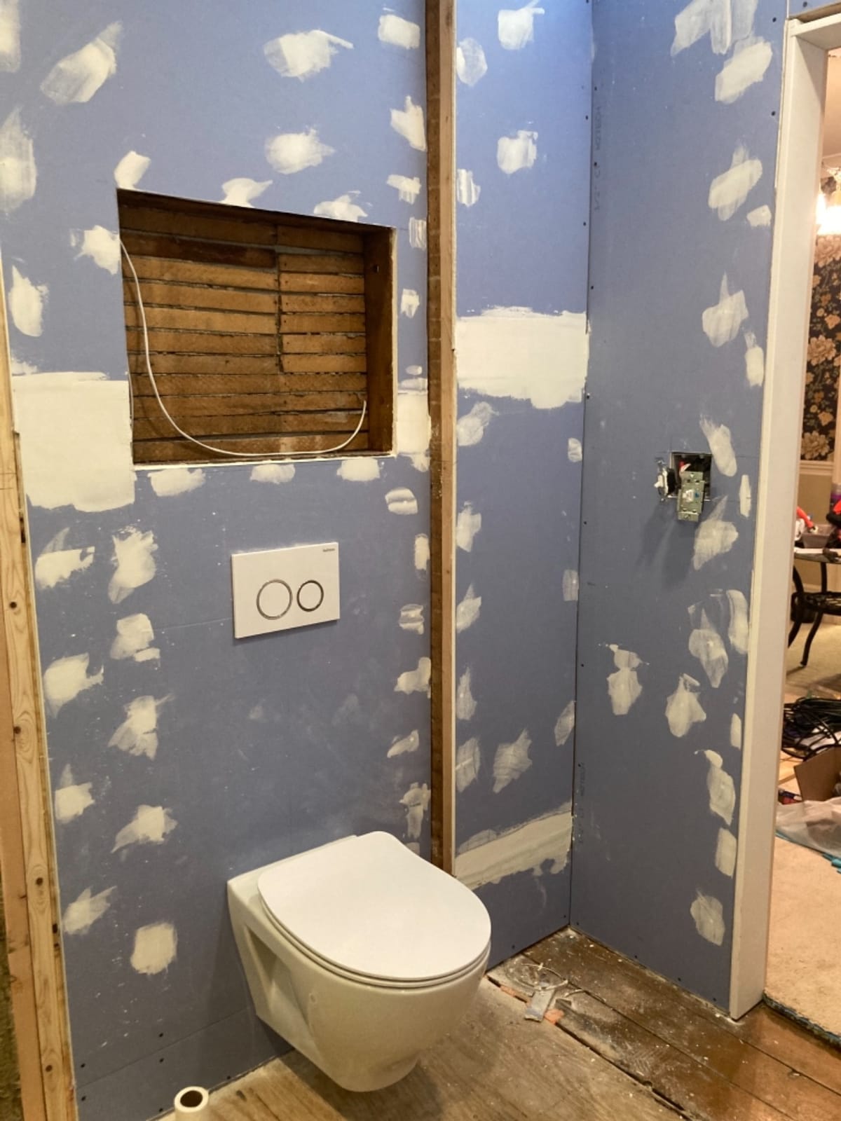 In-Wall toilet Combo Set - Toilet Bowl With Soft-Close Seat, Wall Hung Tank And Carrier System, Push Buttons Included customer photo 1