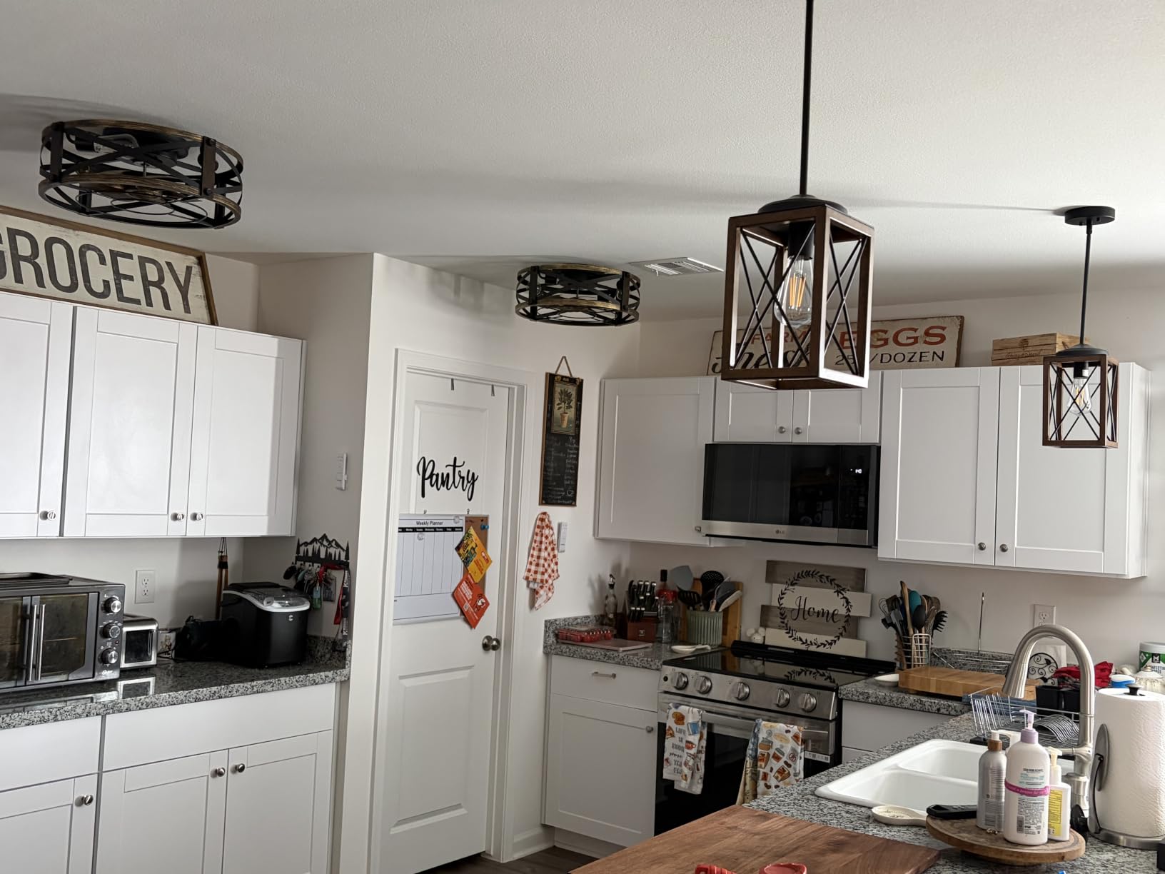 DEWENWILS Farmhouse Pendant Light 2-Pack Kitchen Island Wood Grain Bronze customer photo 1
