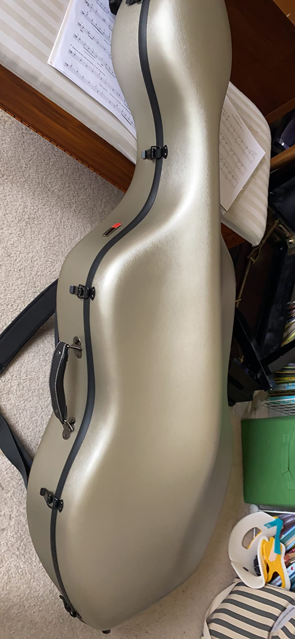 Crossrock Poly Carbon Cello Case for 4/4 Full-Size | Matte Silver Finish, Wheels, Lightweight & Durable – Best for School Orchestra & Student Musicians customer photo 1
