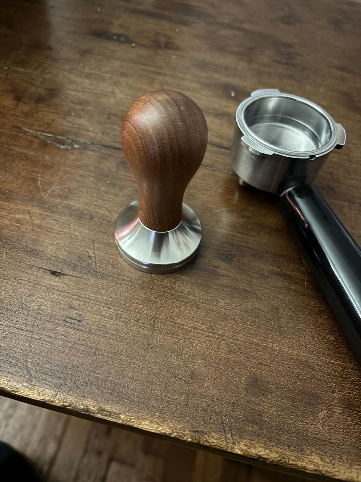 KYONANO 51mm Espresso Coffee Tamper with 304 Stainless Steel Ripple Base | Ergonomic Scented Rosewood Handle Tamper, Anti-Channeling, Barista Tool, Compatible with 51mm Portafilter Espresso Machines customer photo 2