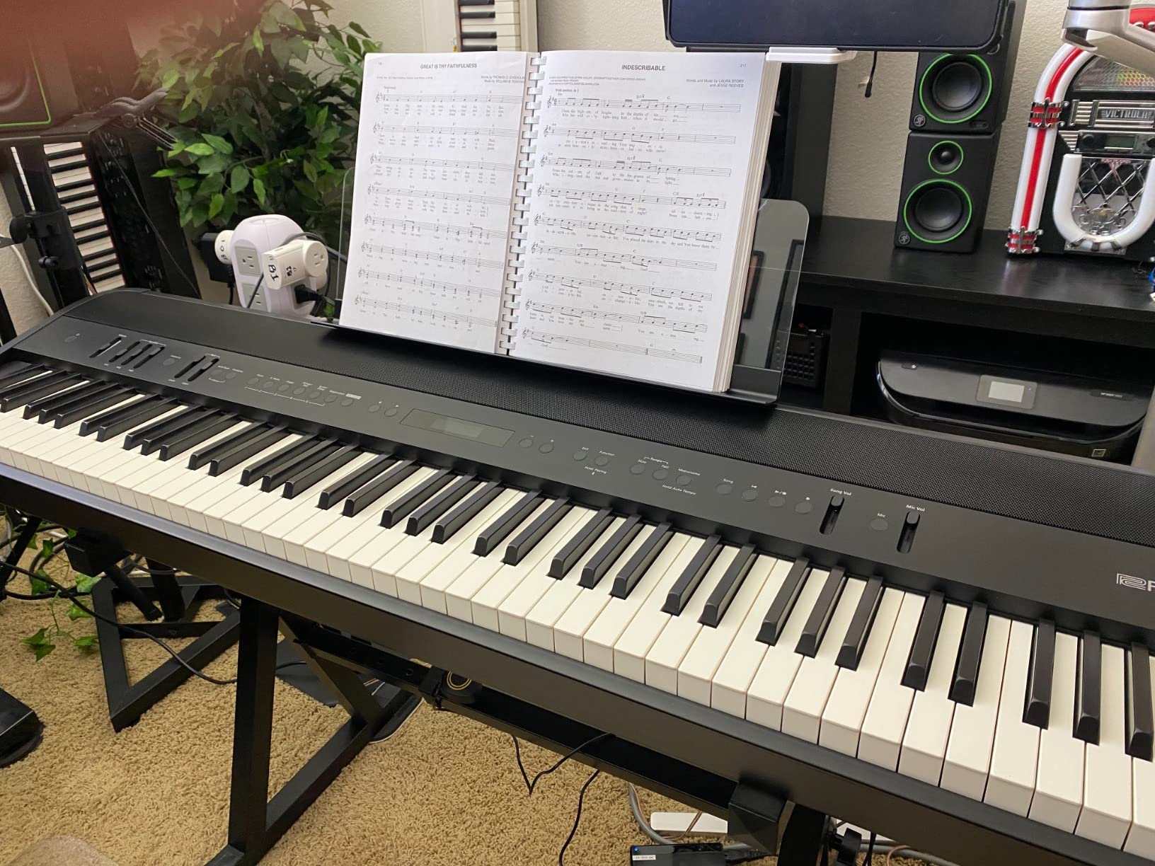 Roland FP-90X 88-Note Flagship Portable Digital Piano customer photo 1