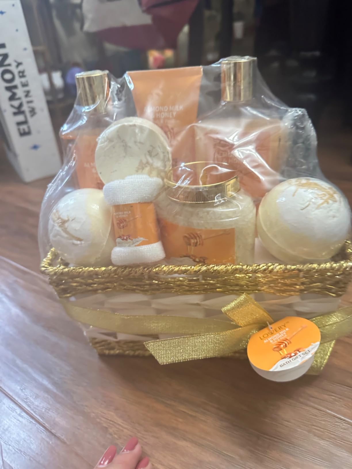 Gifts for Women Gift Basket for Women - 10 Pc Almond Milk & Honey Beauty & Personal Care Set customer photo 1