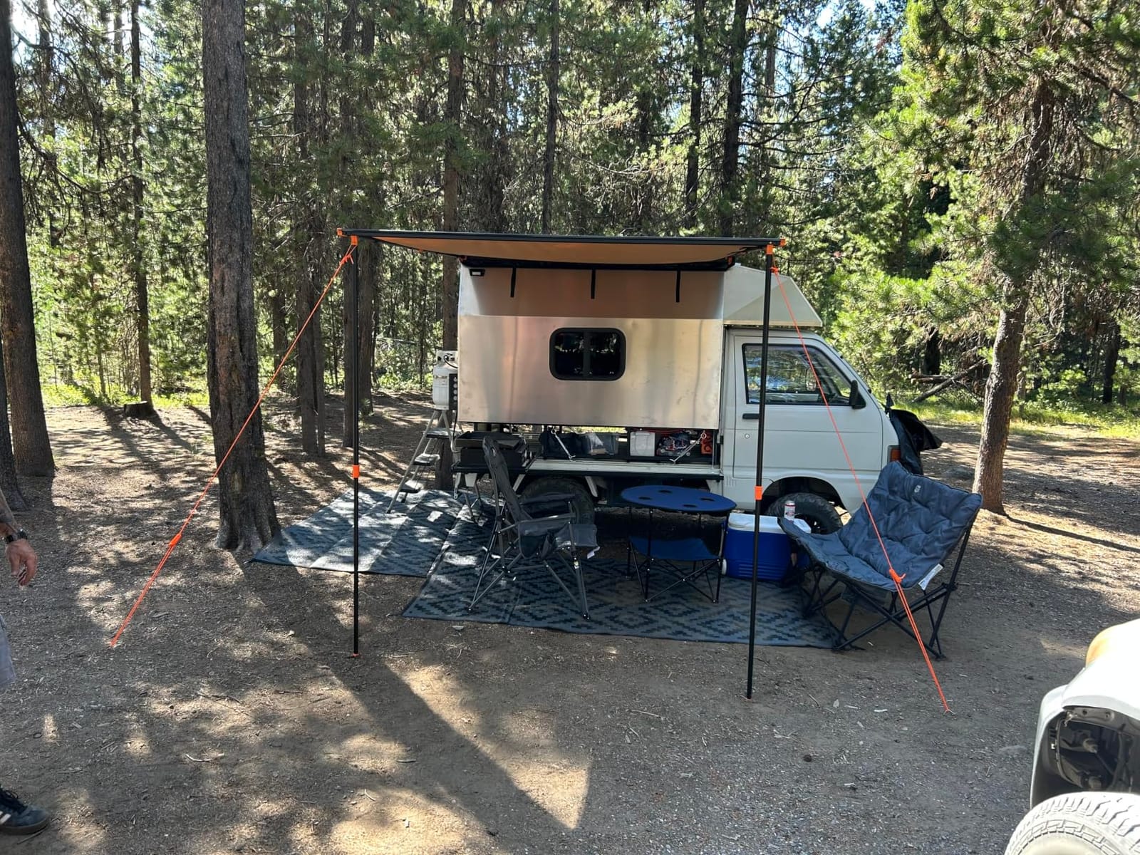ALL-TOP Vehicle Awning 6.6'x8.2' Roof Rack Pull-Out Sun Shade UV50+, Weatherproof 4x4 Side Awning for Camping & Overland (Hardware Included) customer photo 1
