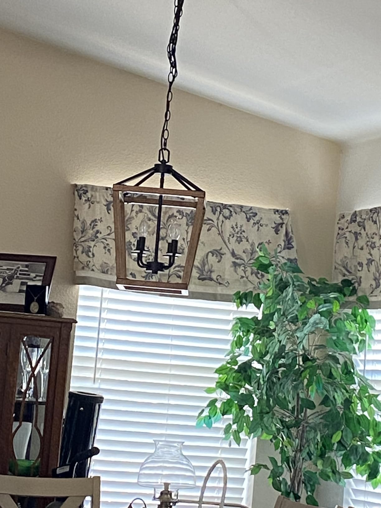 4 Light Chandelier, Industrial Ceiling Light Black Lantern Light Fixtures with Farmhouse Metal Cage Adjustable Height Rustic Geometric Hanging Light E12 Base for Kitchen Island, Entryway, Indoor customer photo 1