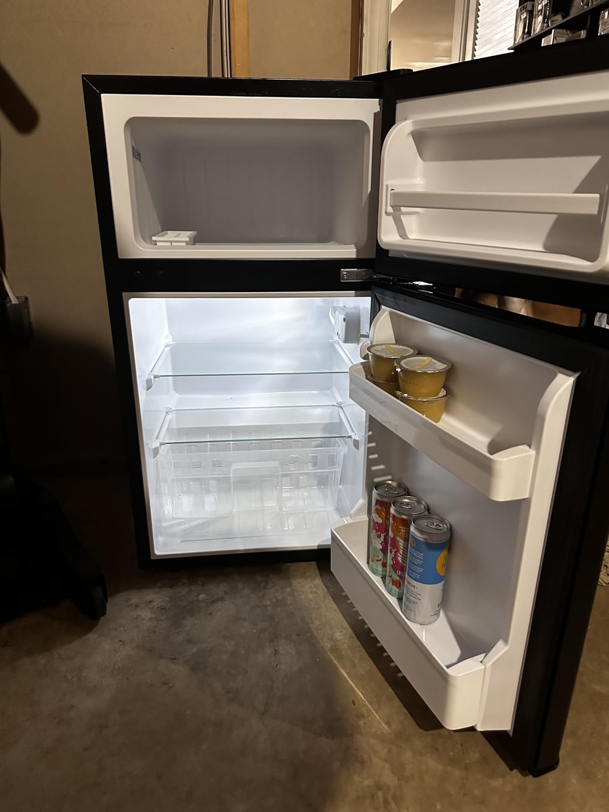 EUHOMY 3.2 Cu.Ft Mini Fridge with Freezer, 2 Door Mini Refrigerator, Black customer photo 1