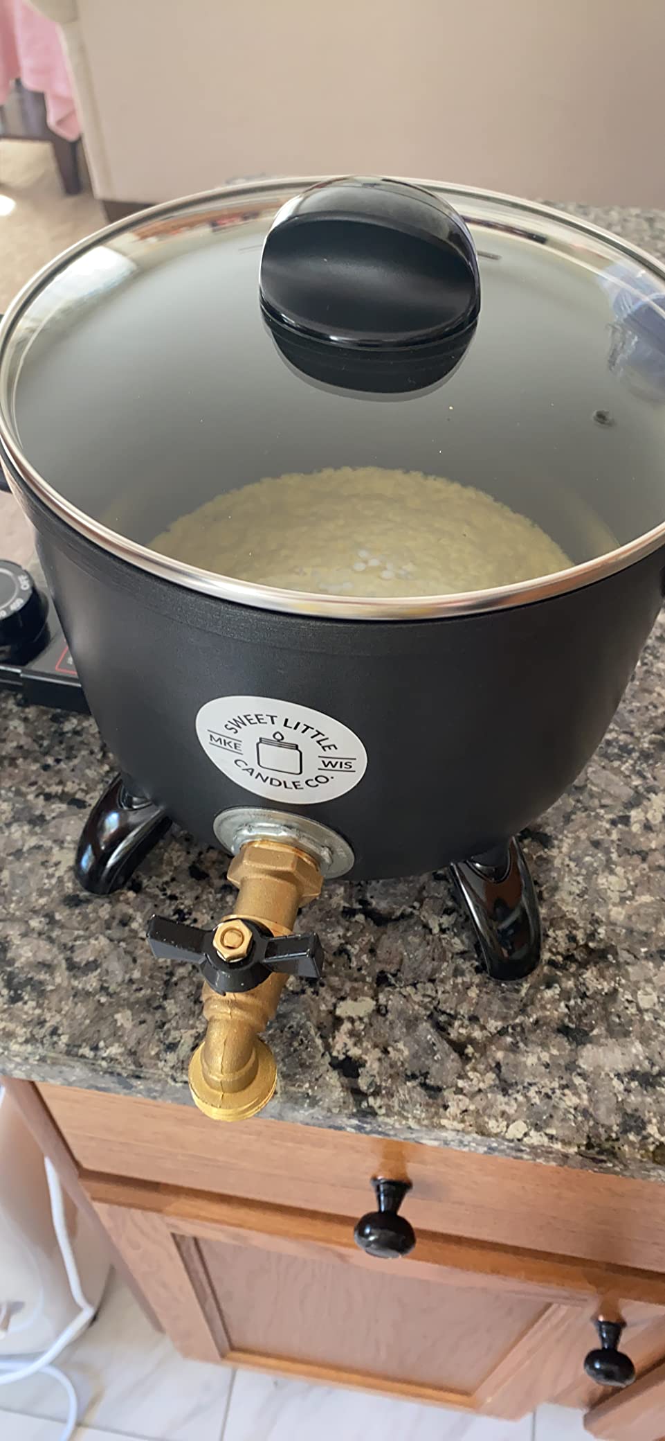 USA MADE, Wax Melter for Candle Making, Easy Turn Handle, Holds 10lbs of Melted Wax customer photo 1
