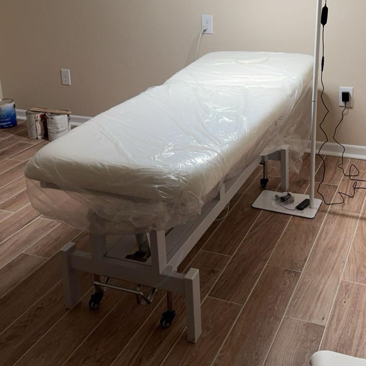 Dir Spa Full Electrical Facial Beauty Bed Spa Massage Table All Purpose Doctor's Office Bed with 2 Motors MAR Egeo customer photo 2