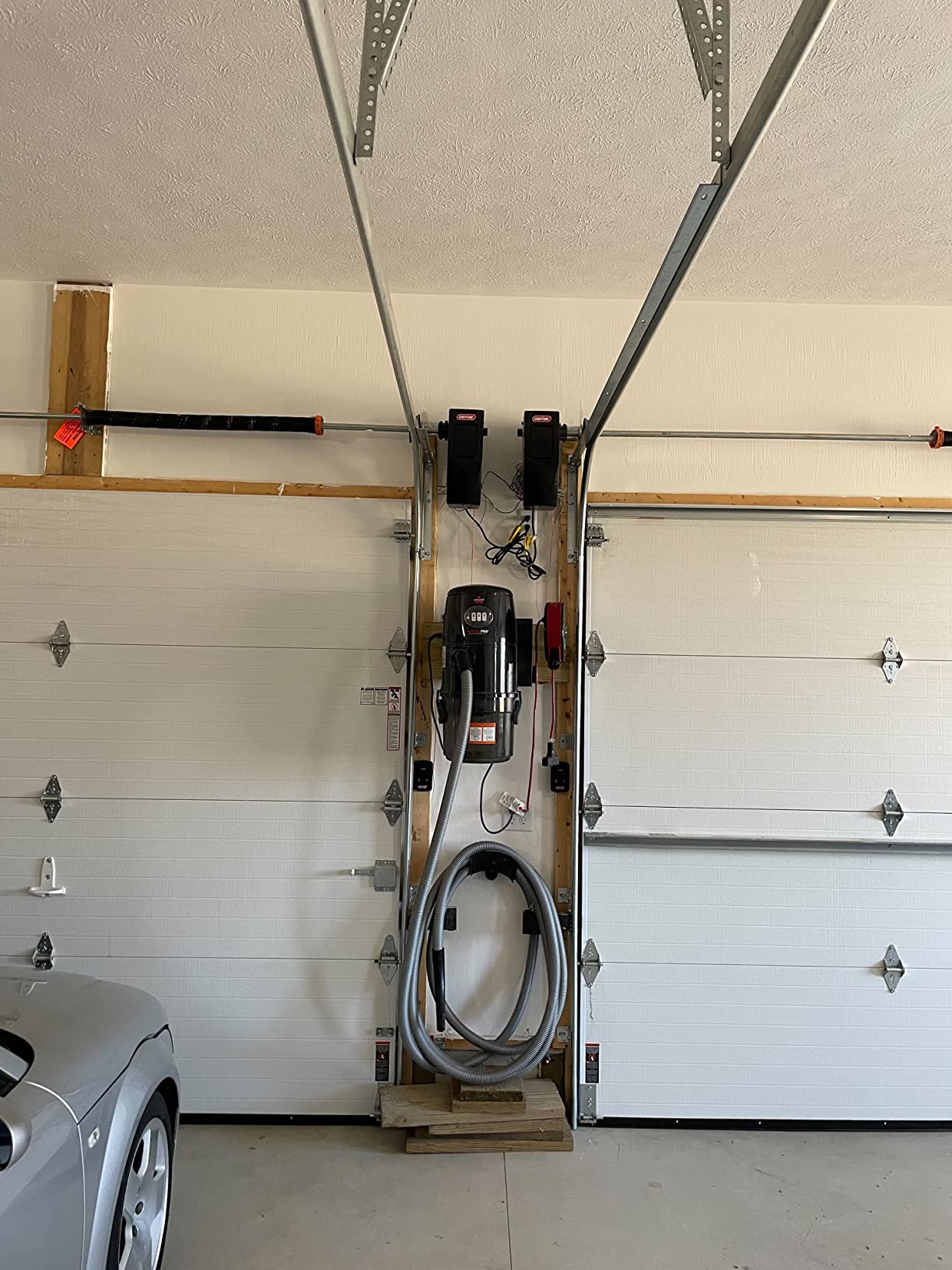 Genie 6072H-B Wall Mount Garage Door Opener with Battery Backup, Wall Mounted & Space Saving customer photo 1