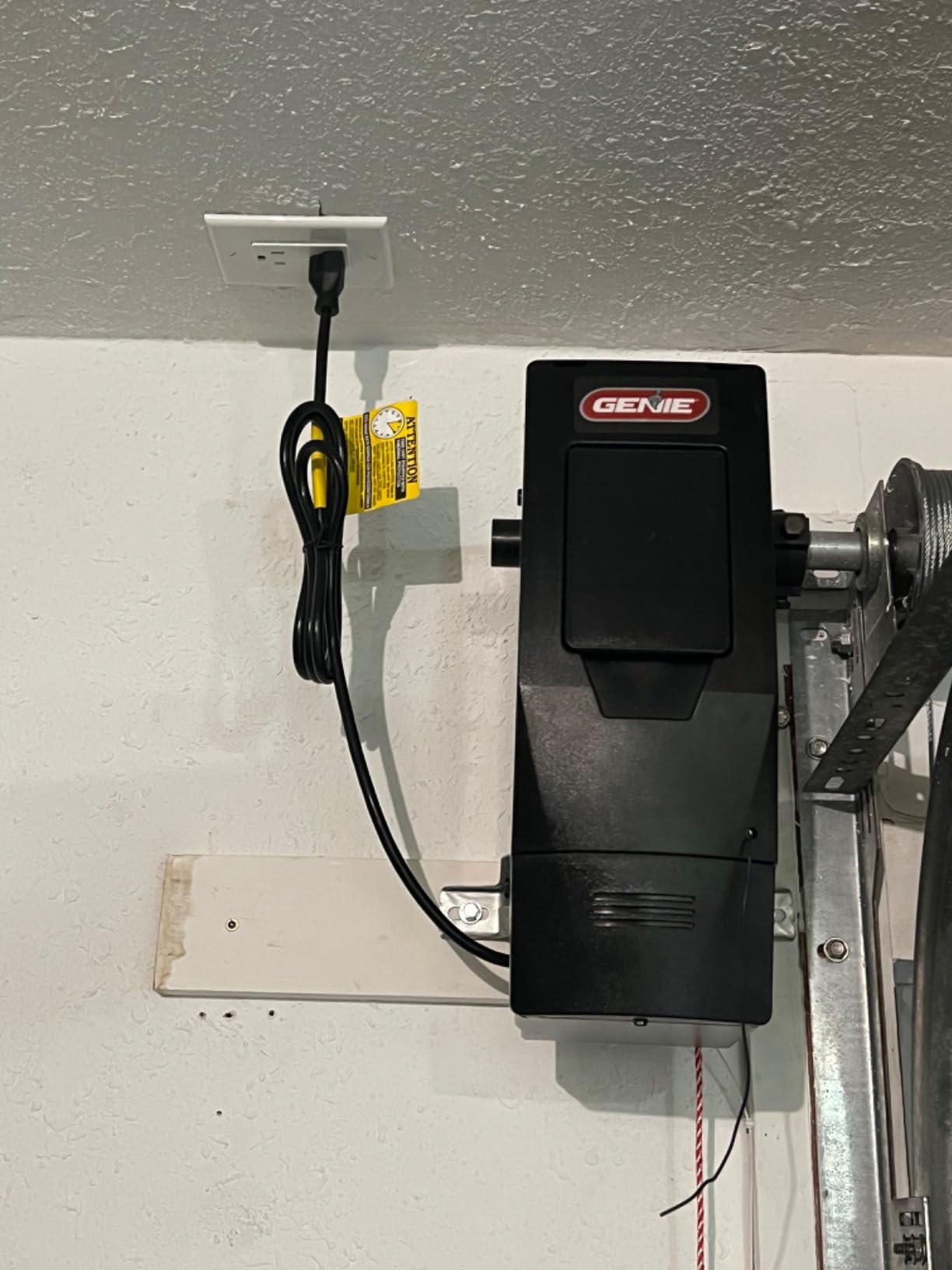 Genie 6072H-B Wall Mount Garage Door Opener with Battery Backup, Wall Mounted & Space Saving customer photo 2