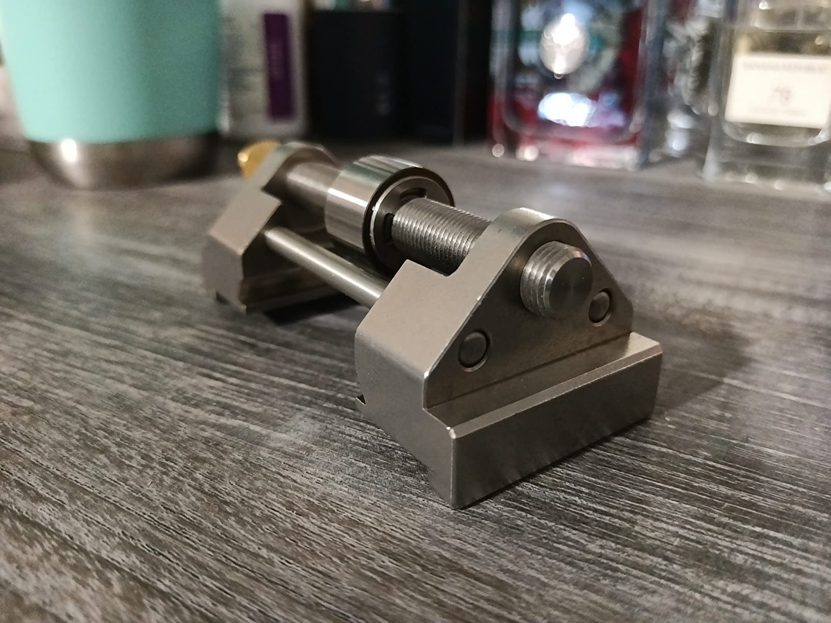 Sharp Pebble Honing Guide for Chisels and Planes - Chisel Sharpening Jig | Fits Chisels 0.25' to 1.96' & Planer Blades 1.41' to 3.22' - Stainless Steel customer photo 2