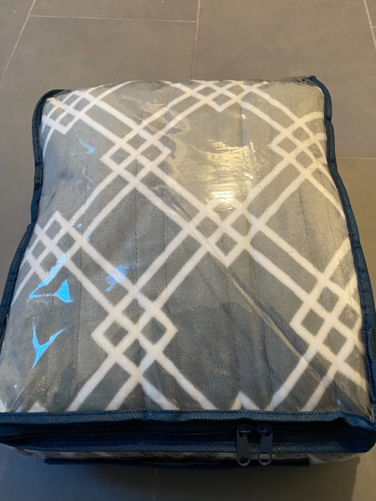 Serta Heated Electric Throw - Reversible Fleece Heating Blanket,Smoke Grey customer photo 2