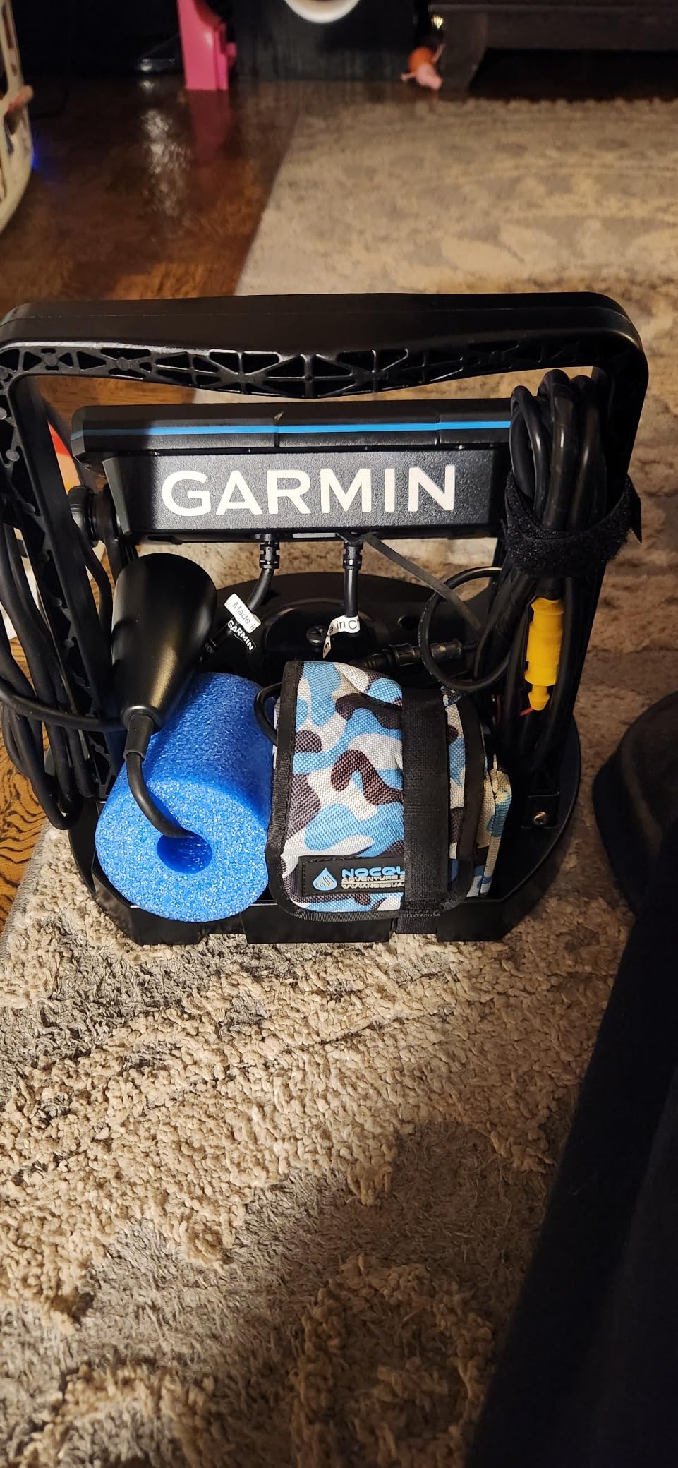 Garmin Striker Vivid 5cv,Portable Ice Fishing Bundle w/GT8HW-IF customer photo 1