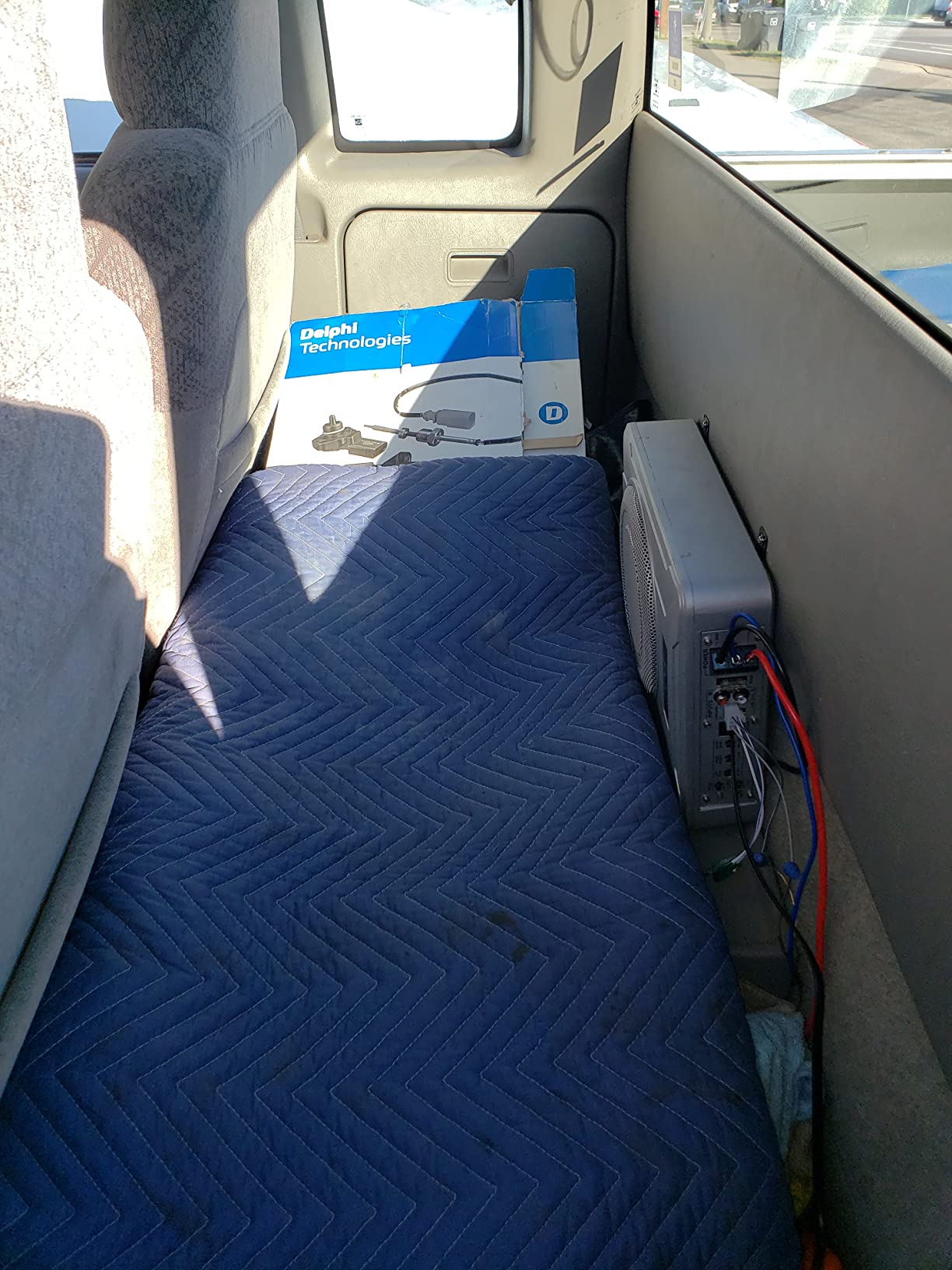 Pyle 8-Inch Low-Profile Amplified Subwoofer System - 600 Watt Compact Enclosed Active Underseat Car Audio Subwoofer with Built In Amp, Powered Car Subwoofer w/ Low & High Level Inputs - Pyle PLBX8A customer photo 1