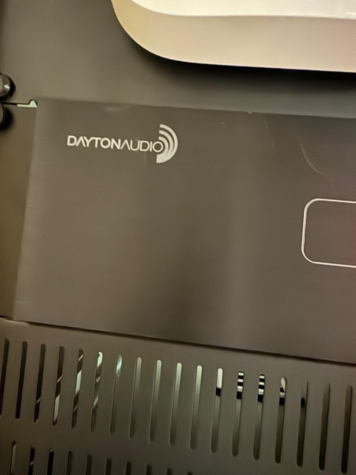 Dayton Audio DAX88 8-Source 8-Zone Bridgeable Distributed Audio Matrix Amplifier with Integrated Wi-fi and Mobile App - 75 WPC at 8 Ohms, 260 WPC at 8 Ohms Bridged - 5 Year Warranty customer photo 2