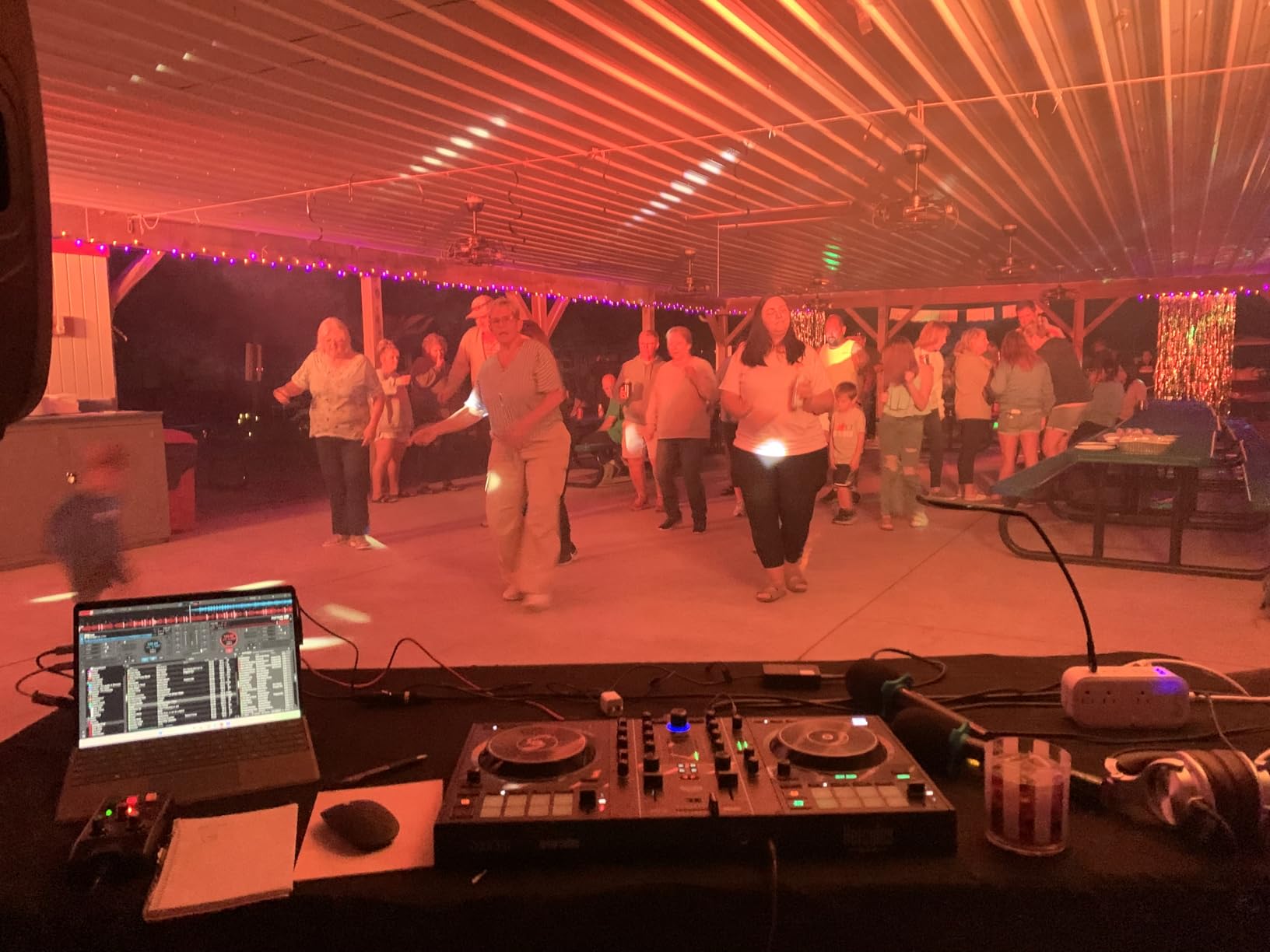 U`King Stage Lights 10 Packs 36LED RGB LED Par Lights, 7 Channel DJ Party Lights with Remote Control & DMX Controller Sound Activated Uplights for Events Birthday Bar Dance Decoration customer photo 1
