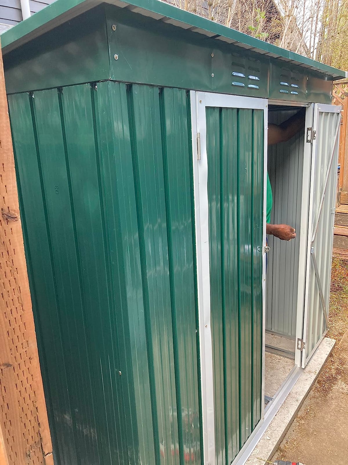 Bealife 6' x 4' Outdoor Storage Shed,Metal Shed Lockable Door - Dark Gray customer photo 1