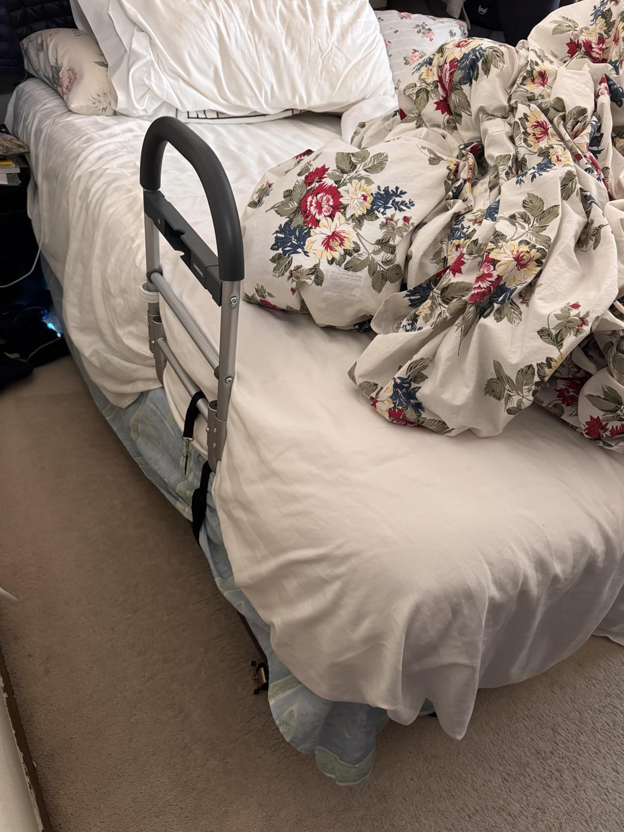 Lunderg Bed Assist Rail for Seniors with Motion Light & Non-Slip Grab Bar customer photo 2