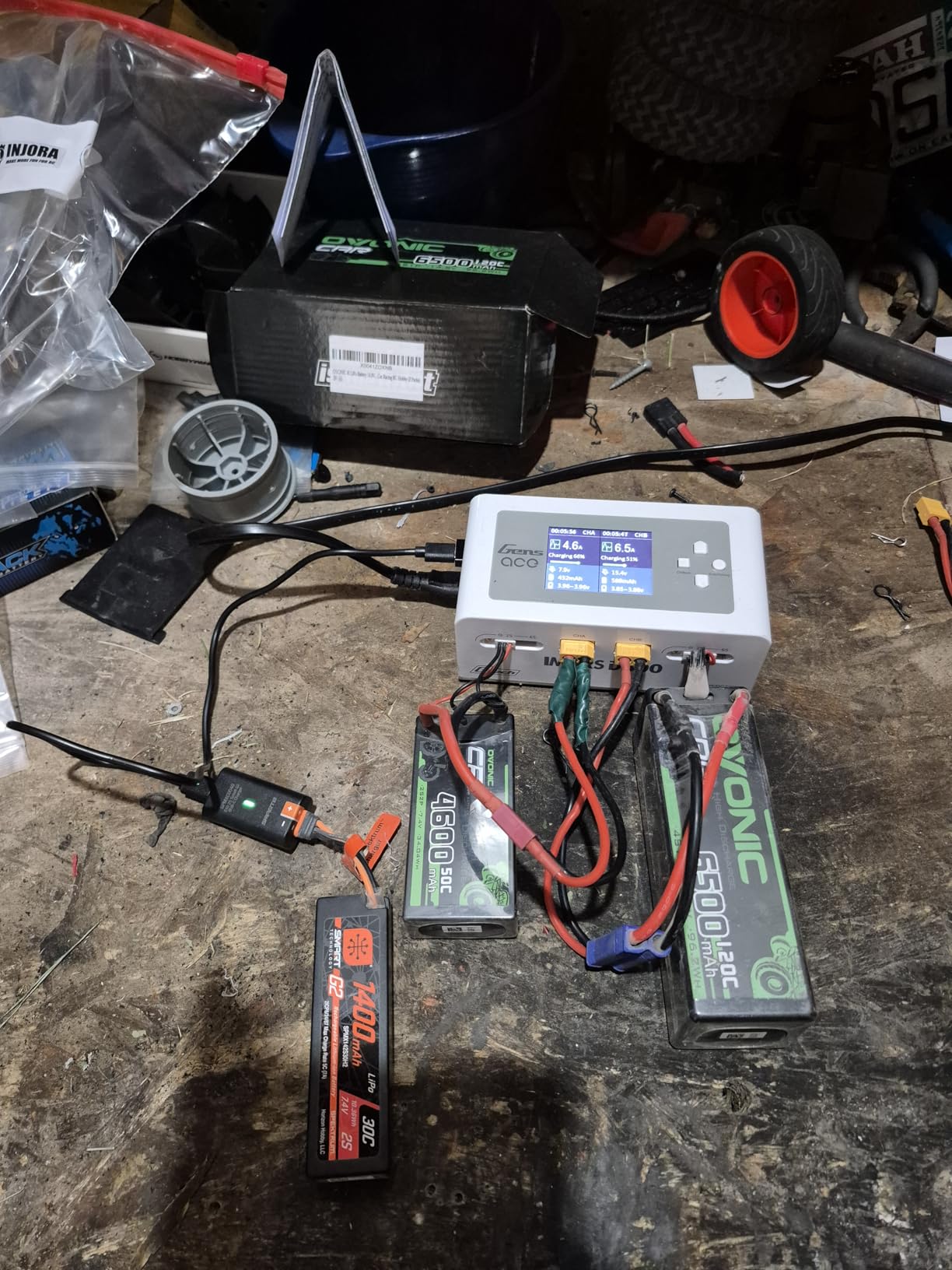 Gens Ace Lipo Battery Charger IMARS D300 G-Tech Series Smart Dual Lipo Charger 16A AC 300W DC 700W Lipo Charge（White） customer photo 1