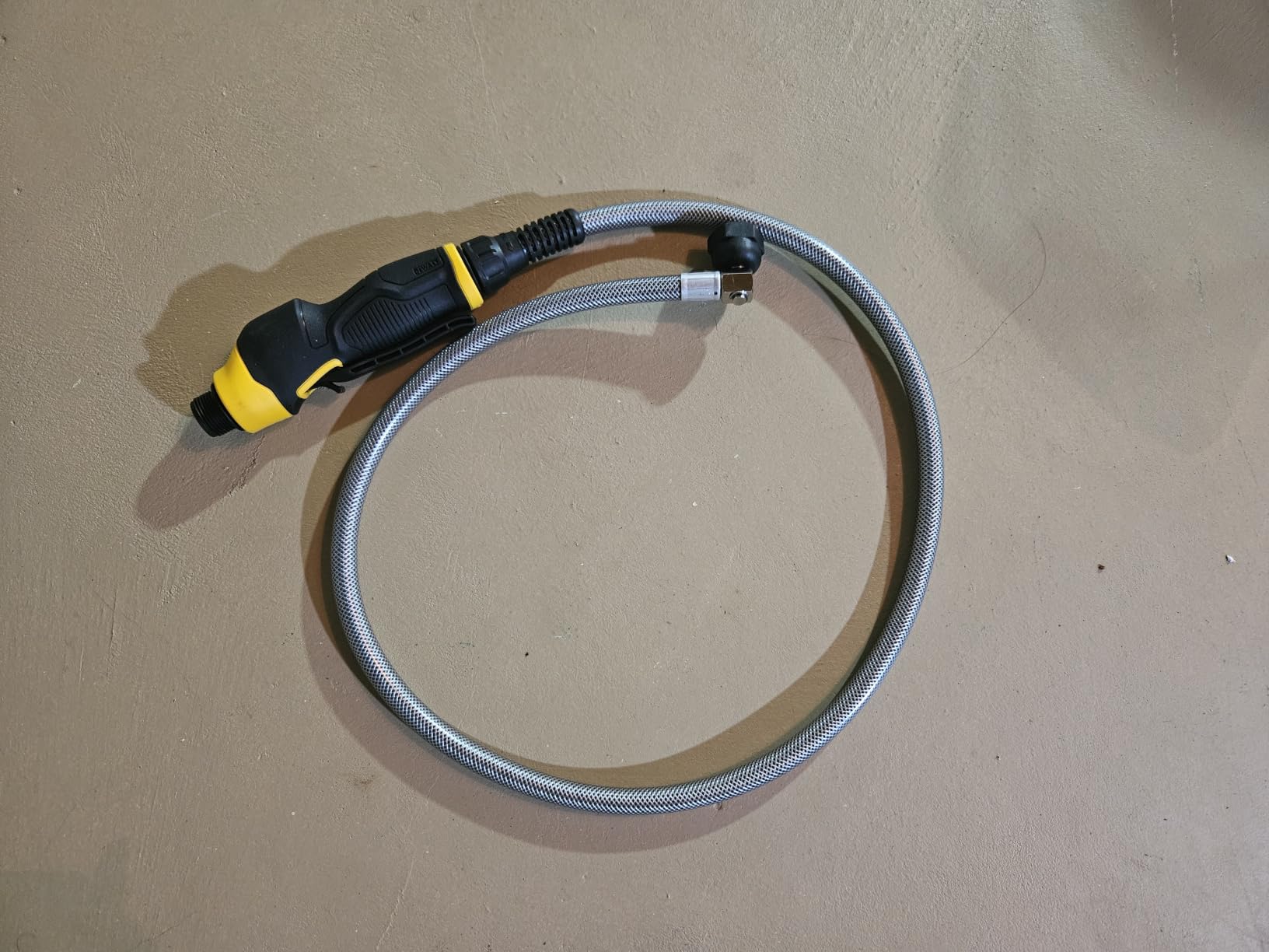 DEWALT Lithium-Ion Powered Battery Backpack Sprayer DXSP190681 customer photo 1