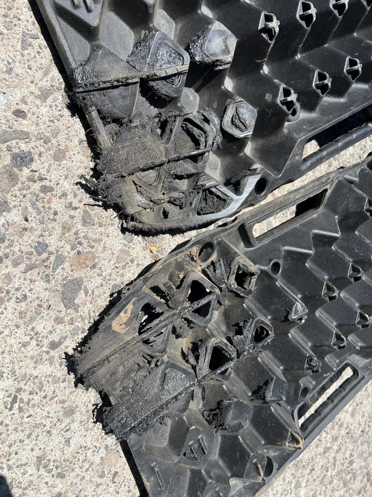 BUNKER INDUST Off Road Traction Boards, Pair Recovery Tracks Traction Mat for Vehicle Truck Jeep SUV, Mud, Snow, Sand Ramp-Orange Emergency Tire Traction Pads (Gen 10th) customer photo 2
