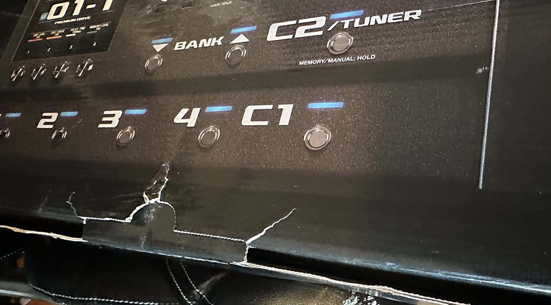 GX-100 Advanced Guitar Effects Processor | Authentic Tube Amp Tone with AIRD Technology, 32 Amp Types and 170+ BOSS Effects Derived from the Flagship GT-1000 customer photo 2
