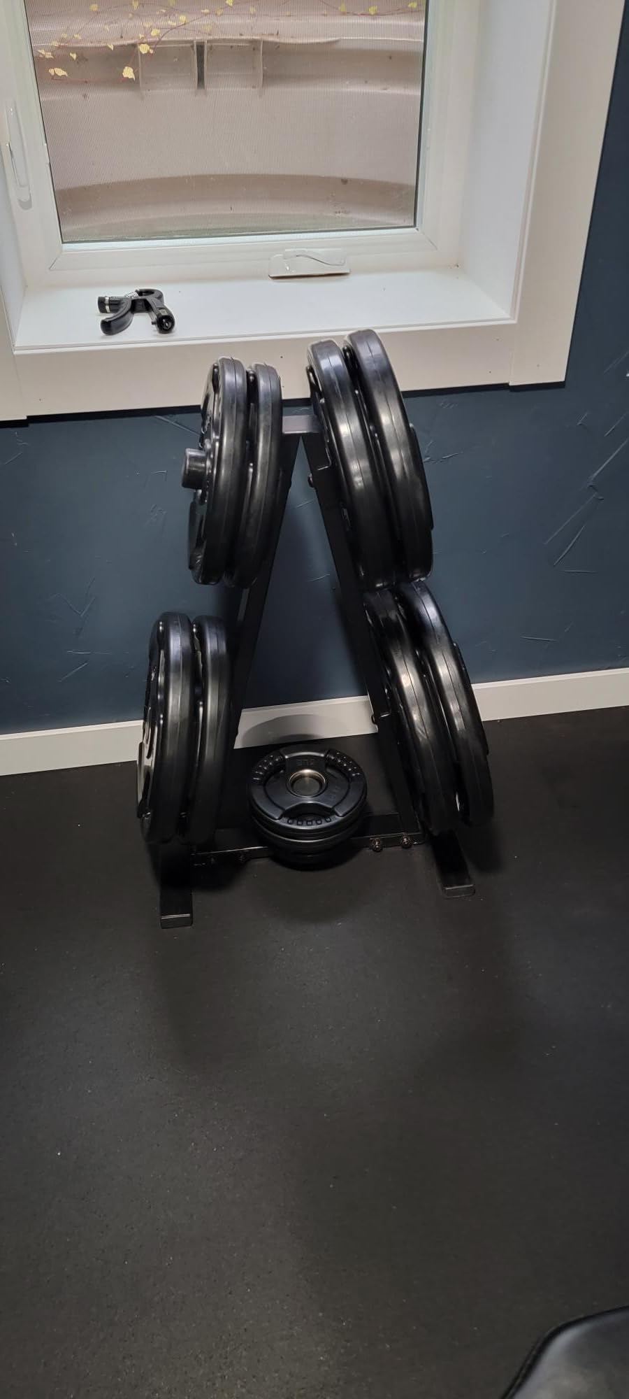 RitFit Olympic Rubber Grip Weight Plates, 2-Inch Barbell Set | Solid Iron Core, Rubber Coated, 2-Inch Olympic Bar Compatible, 3-Hole Grip, 2.5LB to 45LB Weight Options customer photo 2