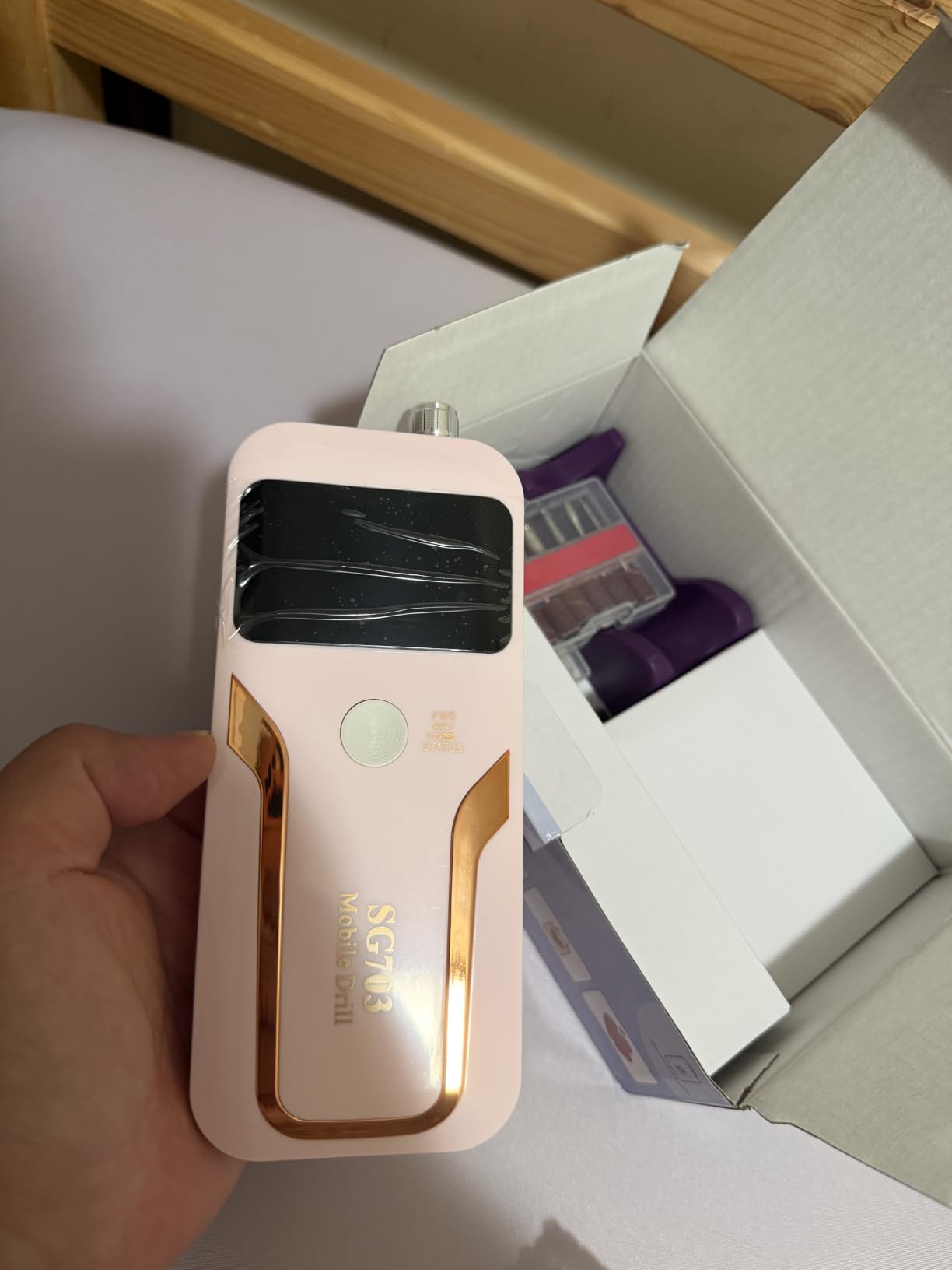 MOCOWIND Portable Nail Drill Professional 35000 RPM, Electric Nail E File customer photo 2
