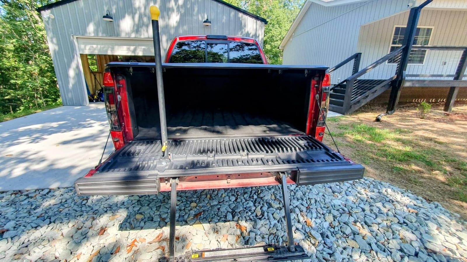 Tyger Auto T1 Soft Roll-up Truck Bed Tonneau Cover Compatible with 2021-2026 Ford F-150; Lightning | 5.5' (67