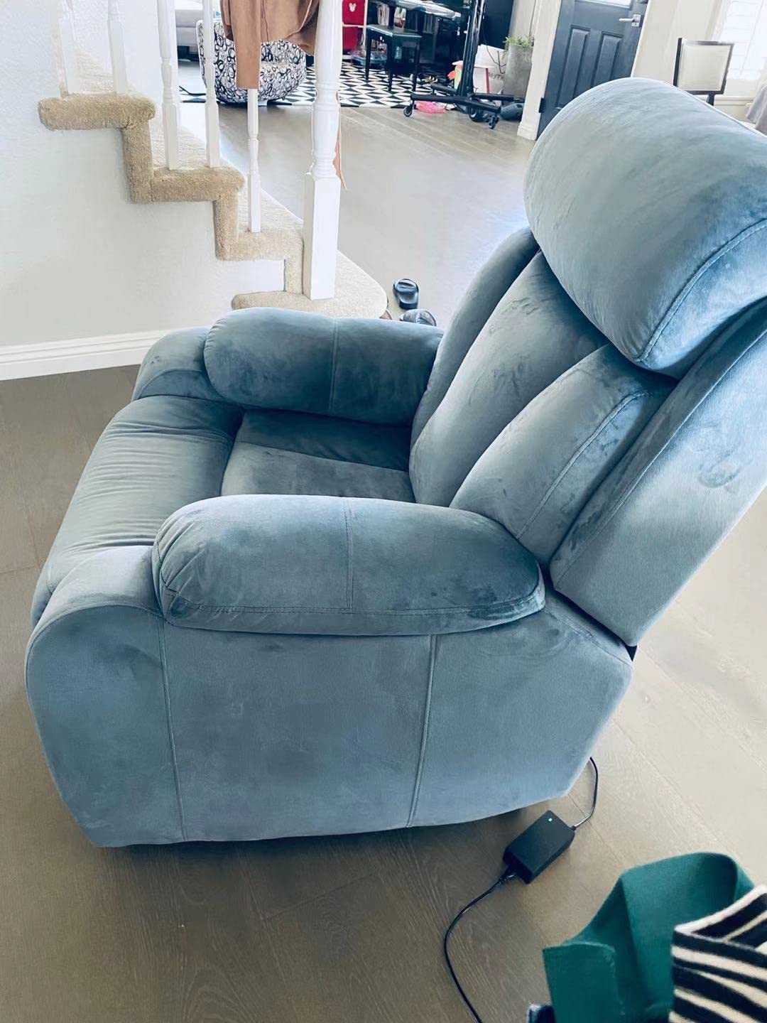 cinkehome Small Power Lift Recliner for Elderly, Lift Chair Recliners, Electric Recliner Chairs for Seniors, Remote Control, Adjustable, Side Pocket (Navy Blue) customer photo 1