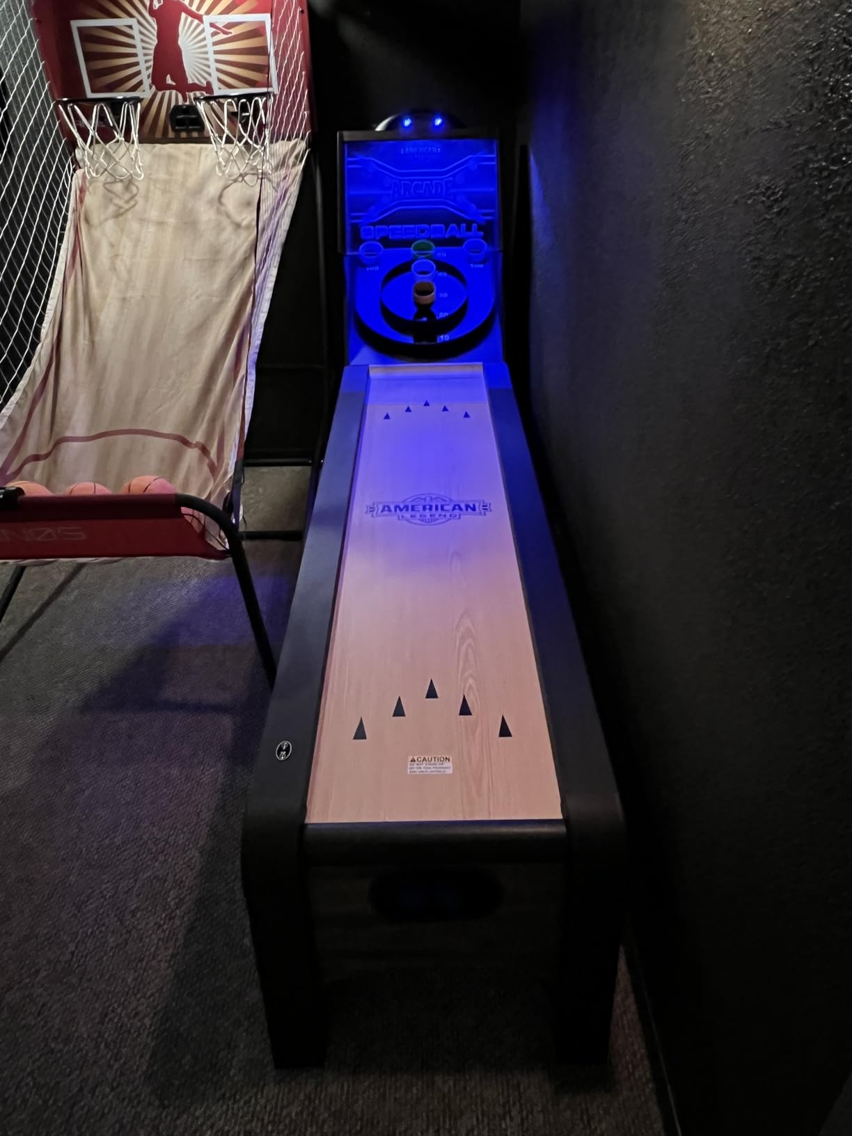 American Legend 9’ Arcade Speedball Game with Electronic Scoring, Automatic Ball Return, LED Lighting & 4 Game Balls, Walnut Finish customer photo 1