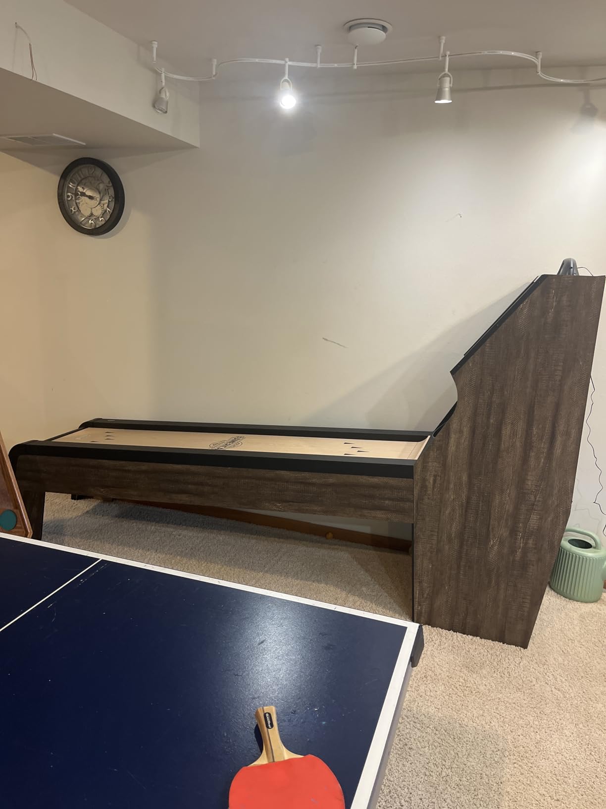 American Legend 9’ Arcade Speedball Game with Electronic Scoring, Automatic Ball Return, LED Lighting & 4 Game Balls, Walnut Finish customer photo 2