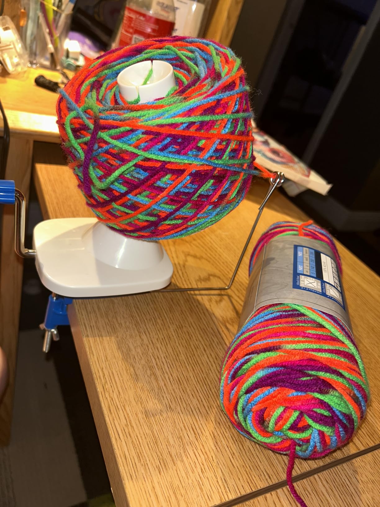 Yarn Winder, Wool Winder for Crocheting, Simple Installation Yarn Ball Winder, The Helper for Wool Collection Lovers,Needlecraft Yarn Ball Winder Hand Operated customer photo 2