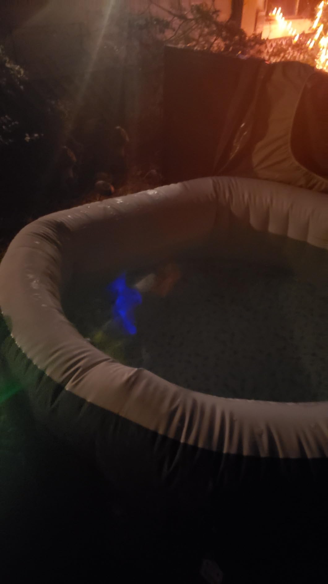 Bestway SaluSpa Boracay AirJet 2 to 4 Person Inflatable Hot Tub Round Portable Outdoor Spa 120 Soothing Jets with Cover, Gray customer photo 1