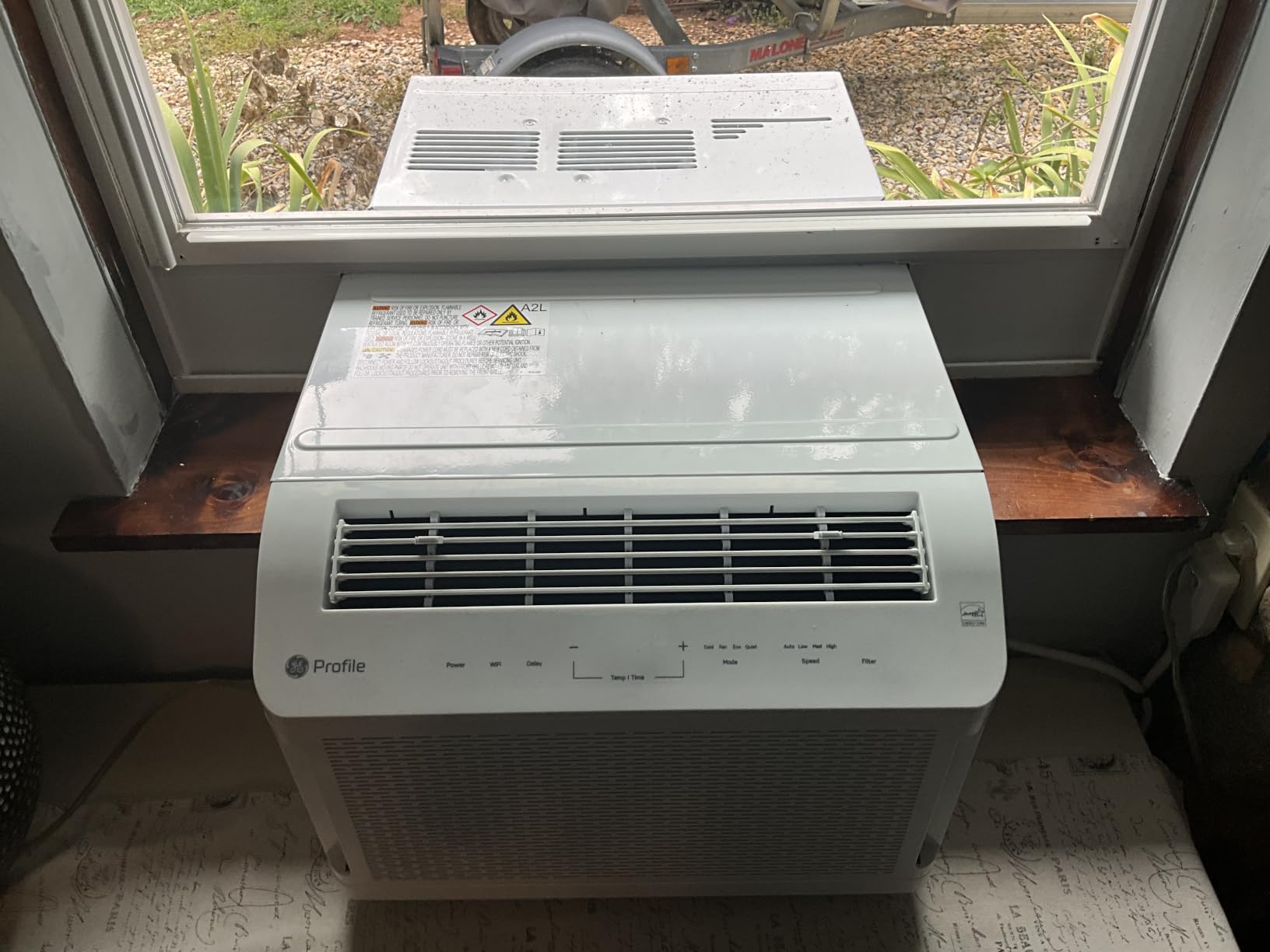 GE Profile ClearView Inverter Window Air Conditioner Unit, 12,200 BTU, Energy Efficient Cooling up to 550 sq ft., Ultra Quiet, SMART Home Capable, Includes Remote, White customer photo 2