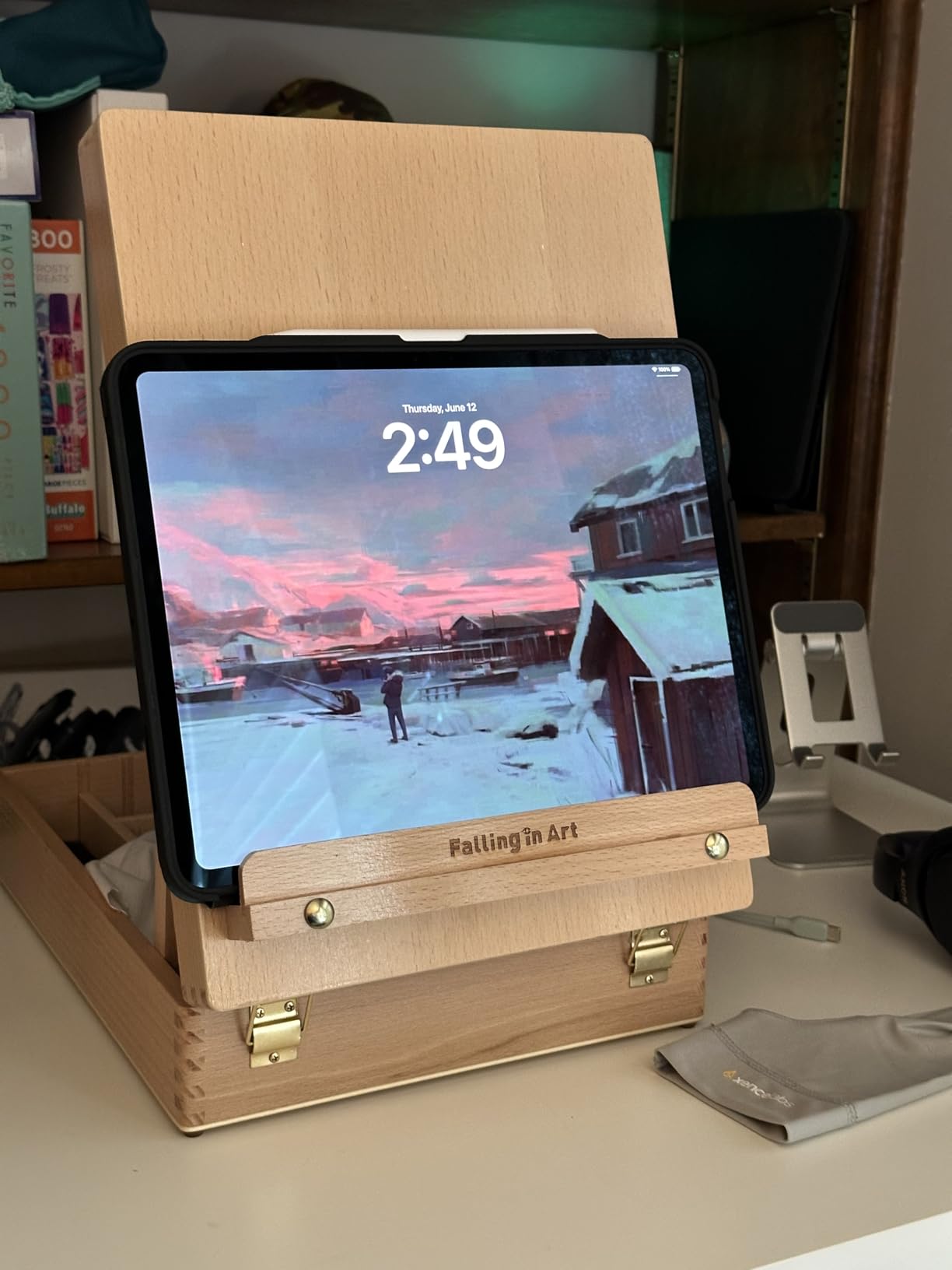 Falling in Art Wooden Tabletop Easel, Beech Wood Sketchbox Desktop Easel customer photo 1