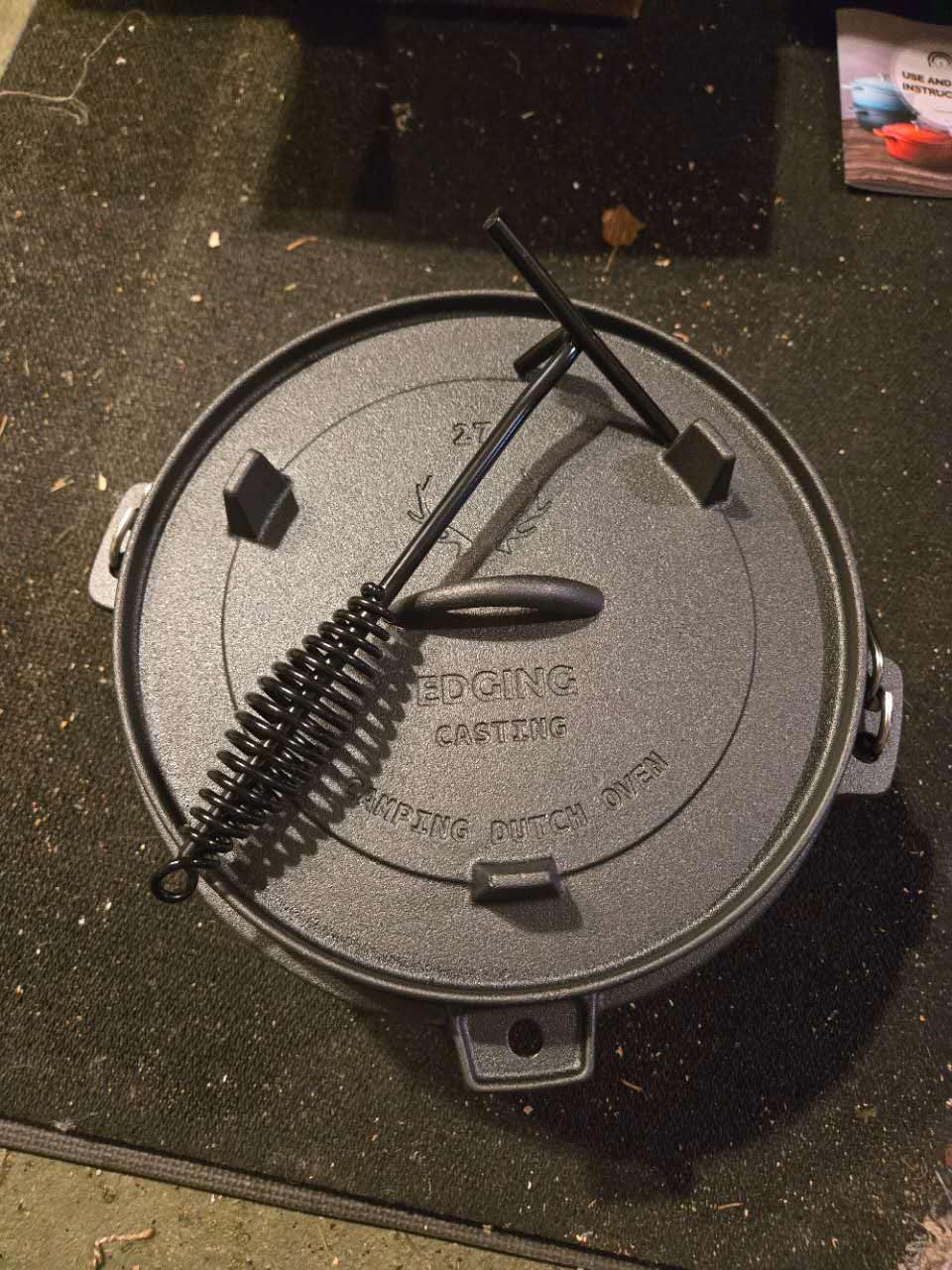 EDGING CASTING Pre-Seasoned Cast Iron Camping Dutch Ovens, Outdoor Camping Dutch Oven Pot with Lid Tripod, 6 Quart customer photo 2
