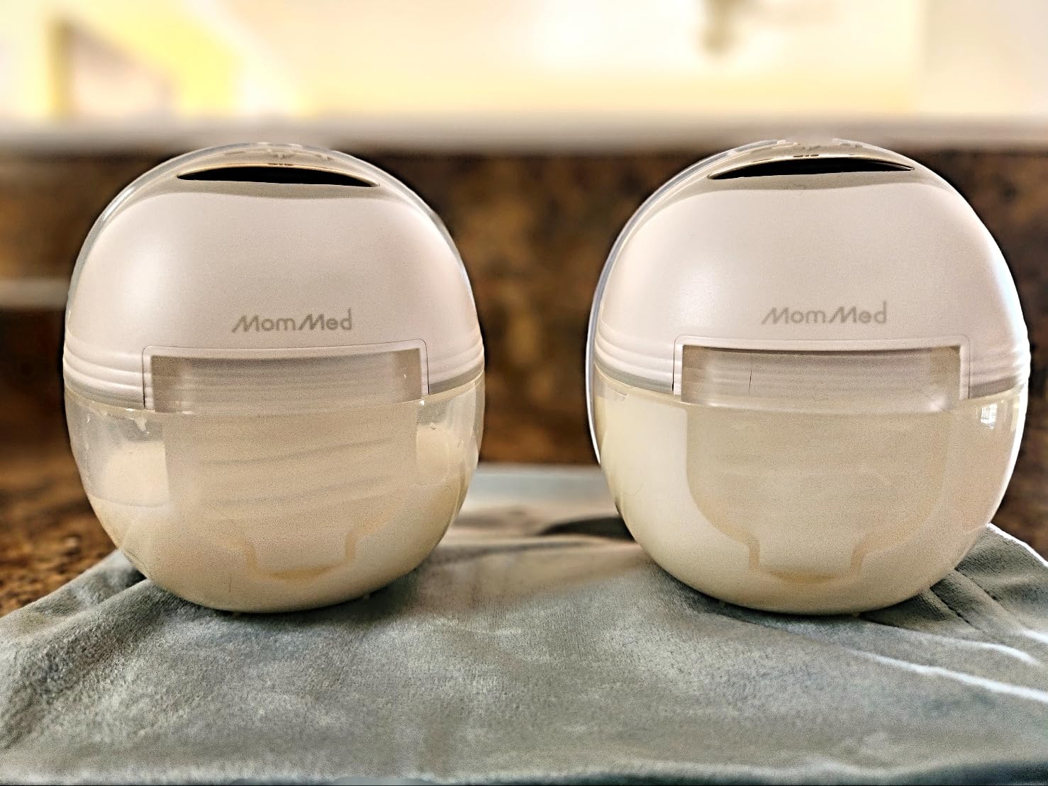 MomMed Wearable Breast Pump (Model S21) - Double Electric Hands-Free Breast Pump, Leak-Proof Design, 3 Modes (Stimulation, Expression, Auto) & 12 Vacuum Levels, Portable and Quiet customer photo 2