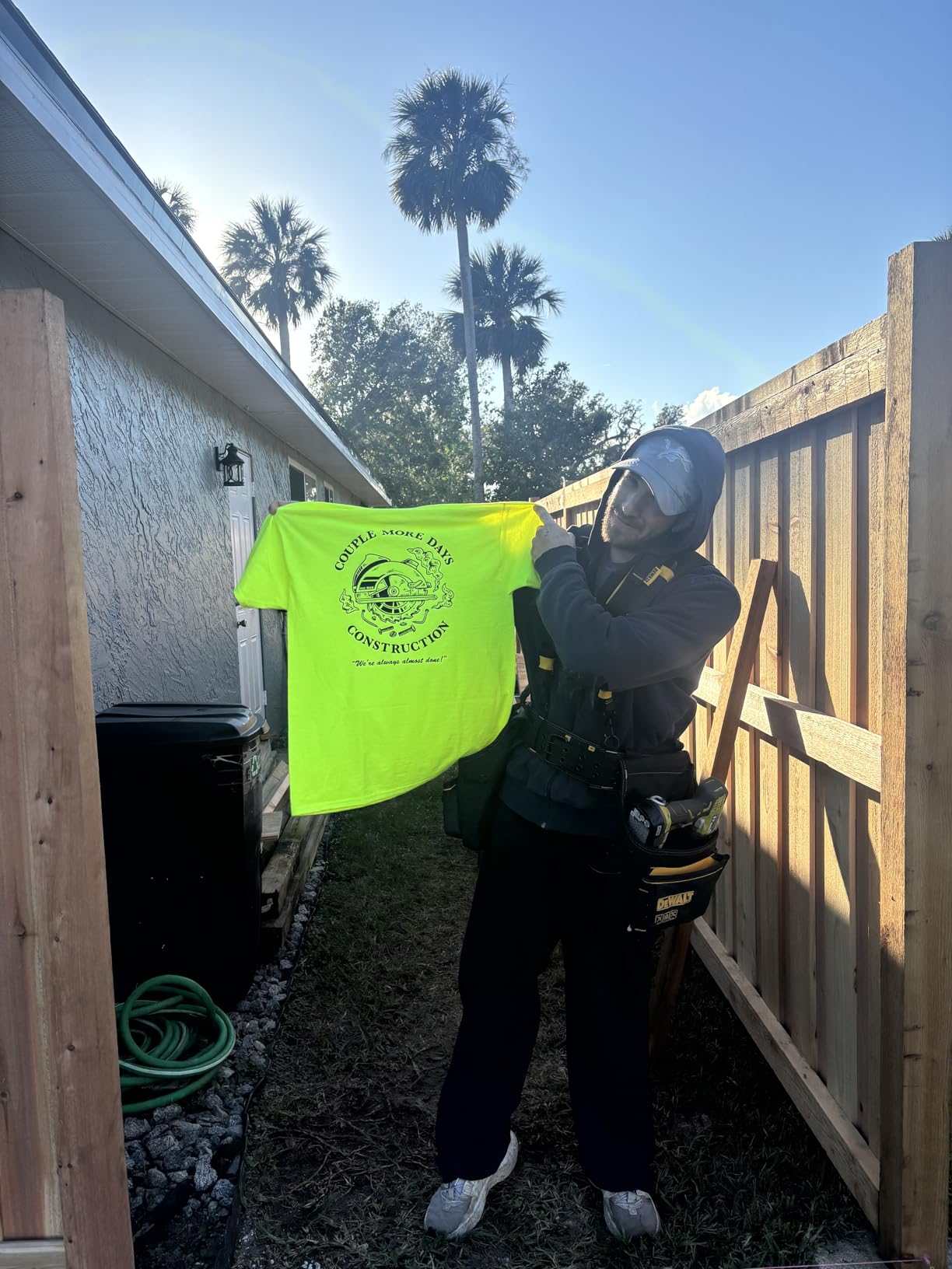 DEWALT Professional Tool Belt Organizer With Suspenders and 25 Pockets, Heavy Duty Construction (DWST540602) customer photo 1