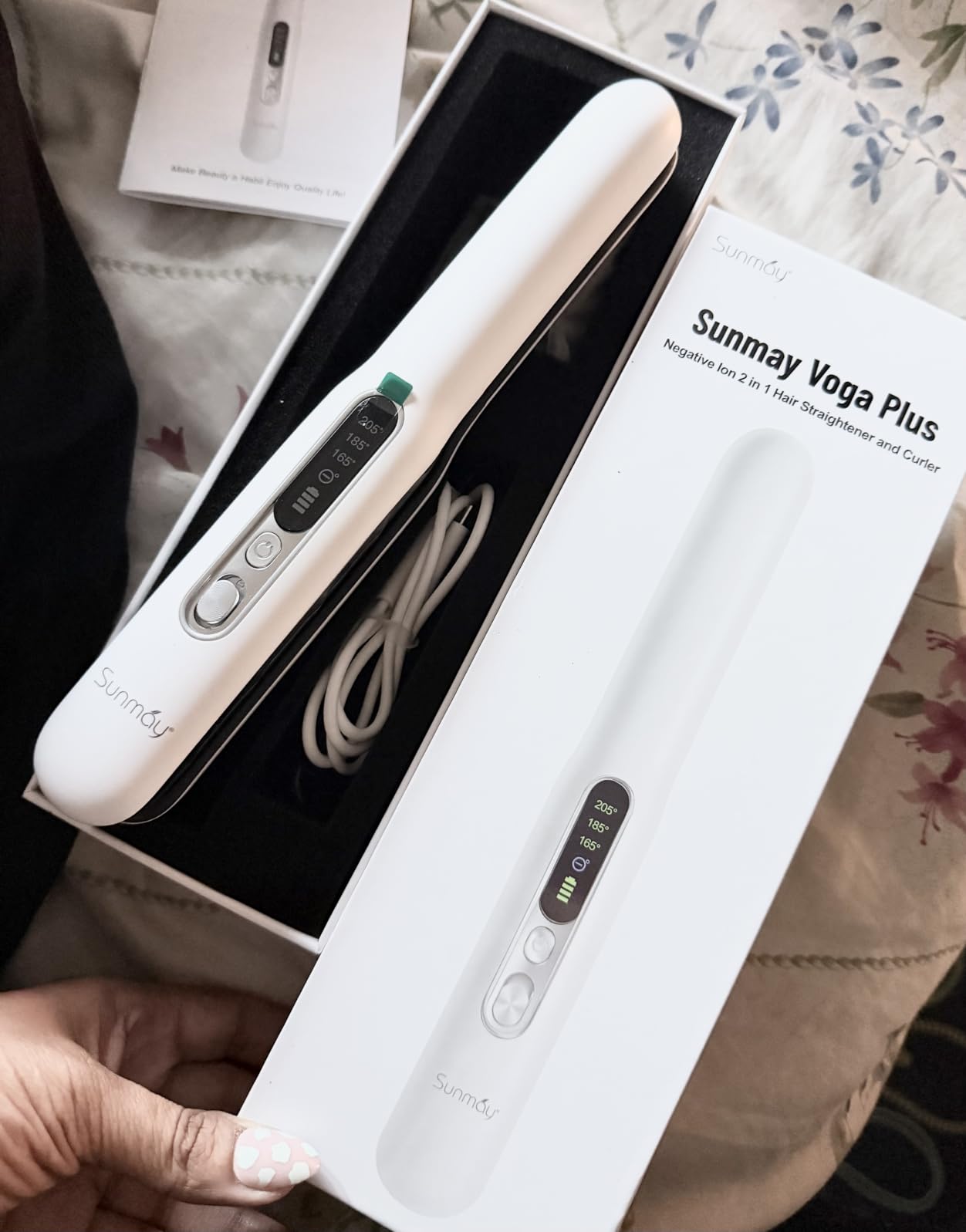 SUNMAY Cordless Hair Straightener, Titanium Portable Straightener for Travel, Dual Voltage Cordless Flat Iron Hair Straightener 2 in 1 with Comb & Clip for Women, Heat-up in Seconds, USB-C Fast Charge customer photo 1