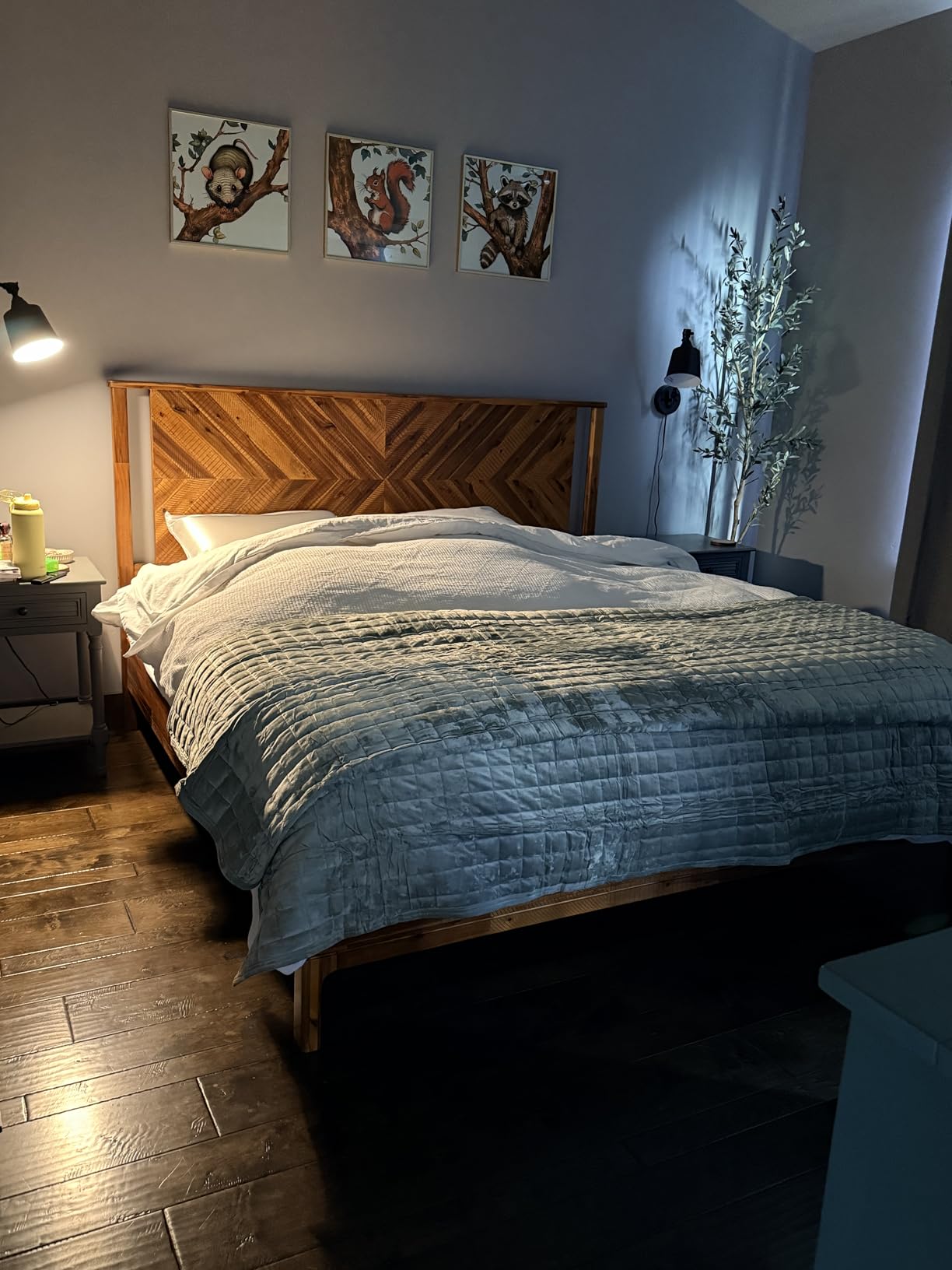 Bme Vivian 14 Inch Deluxe Bed Frame with Headboard, Rustic & Scandinavian Style with Solid Acacia Wood, No Box Spring Needed, 12 Strong Wood Slat Support, Easy Assembly, Queen, Rustic Golden Brown customer photo 1