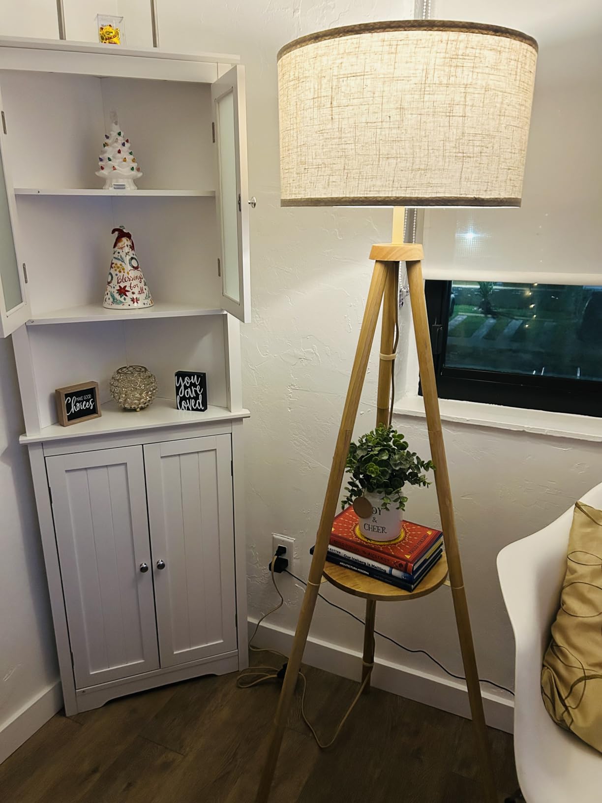 OUTON Wood Tripod Floor Lamp with Shelves, Mid Century Floor Lamp with Remote Control,4 Color Temperature, LED Modern Dimmable Standing Lamp with Beige Linen Shade for Living Room, Bedroom, Office customer photo 1