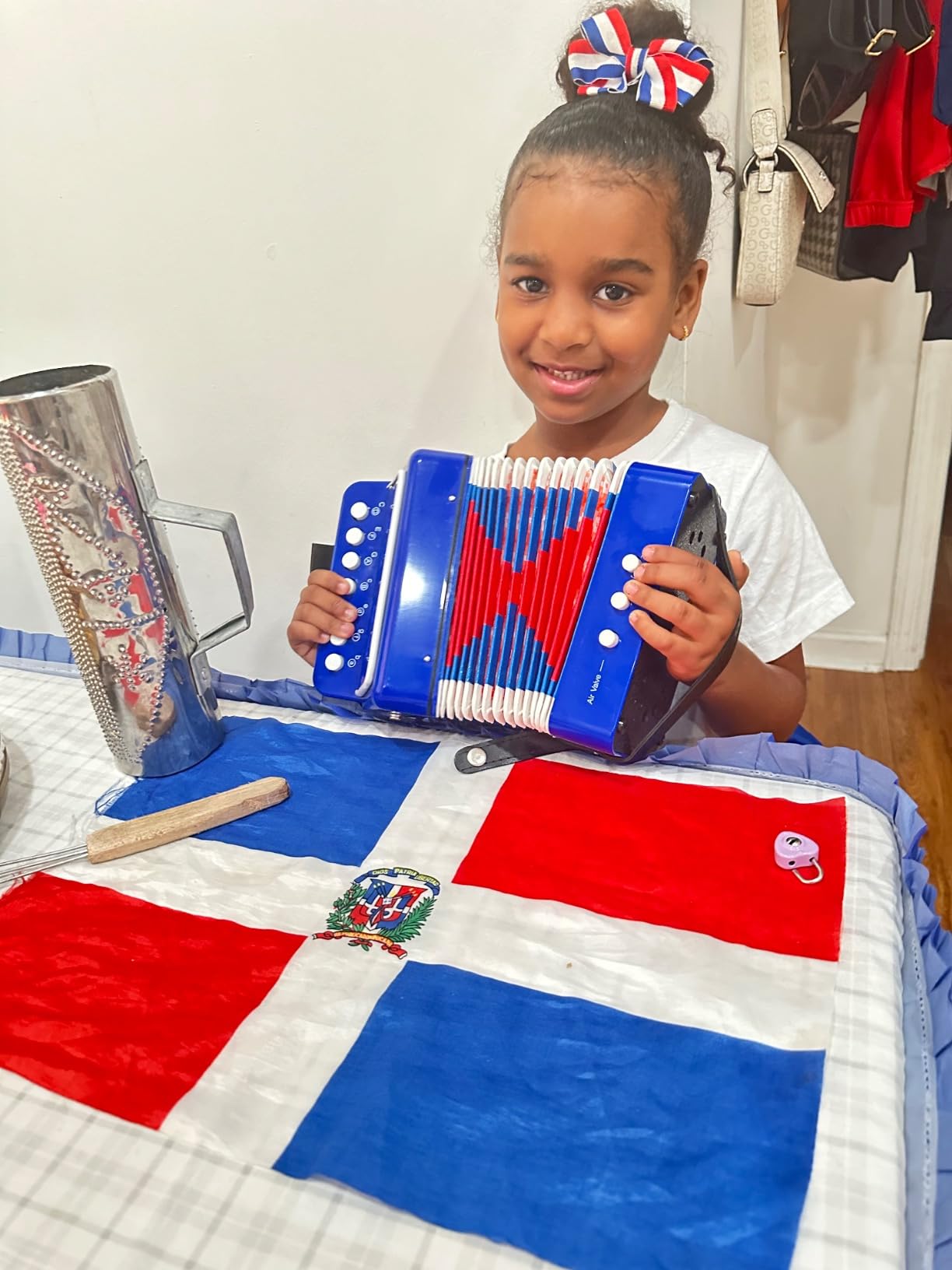 Kids Accordion Instrument, Beginner Accordion for Kids Ages 3+ Gift, Black customer photo 2