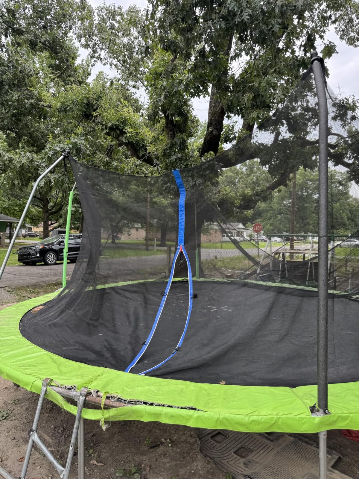 Trampoline Net Replacement Trampoline Safety Round Frame Enclosure Weather Resistant Breathable Net with Double Headed Zippers customer photo 2