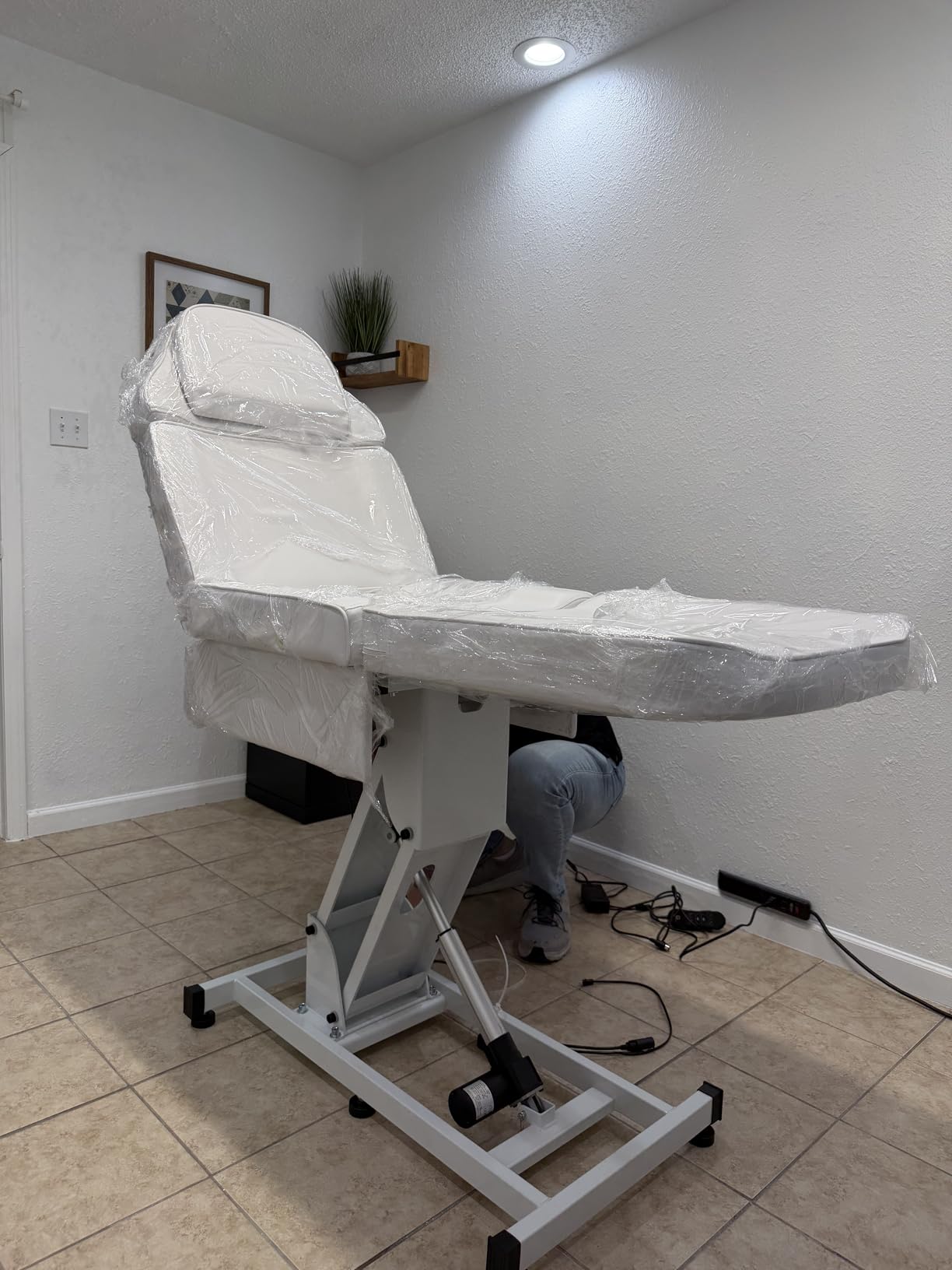 BarberPub 3-Motor Electric Tattoo Chair Salon Massage Facial Bed White 2751 customer photo 1