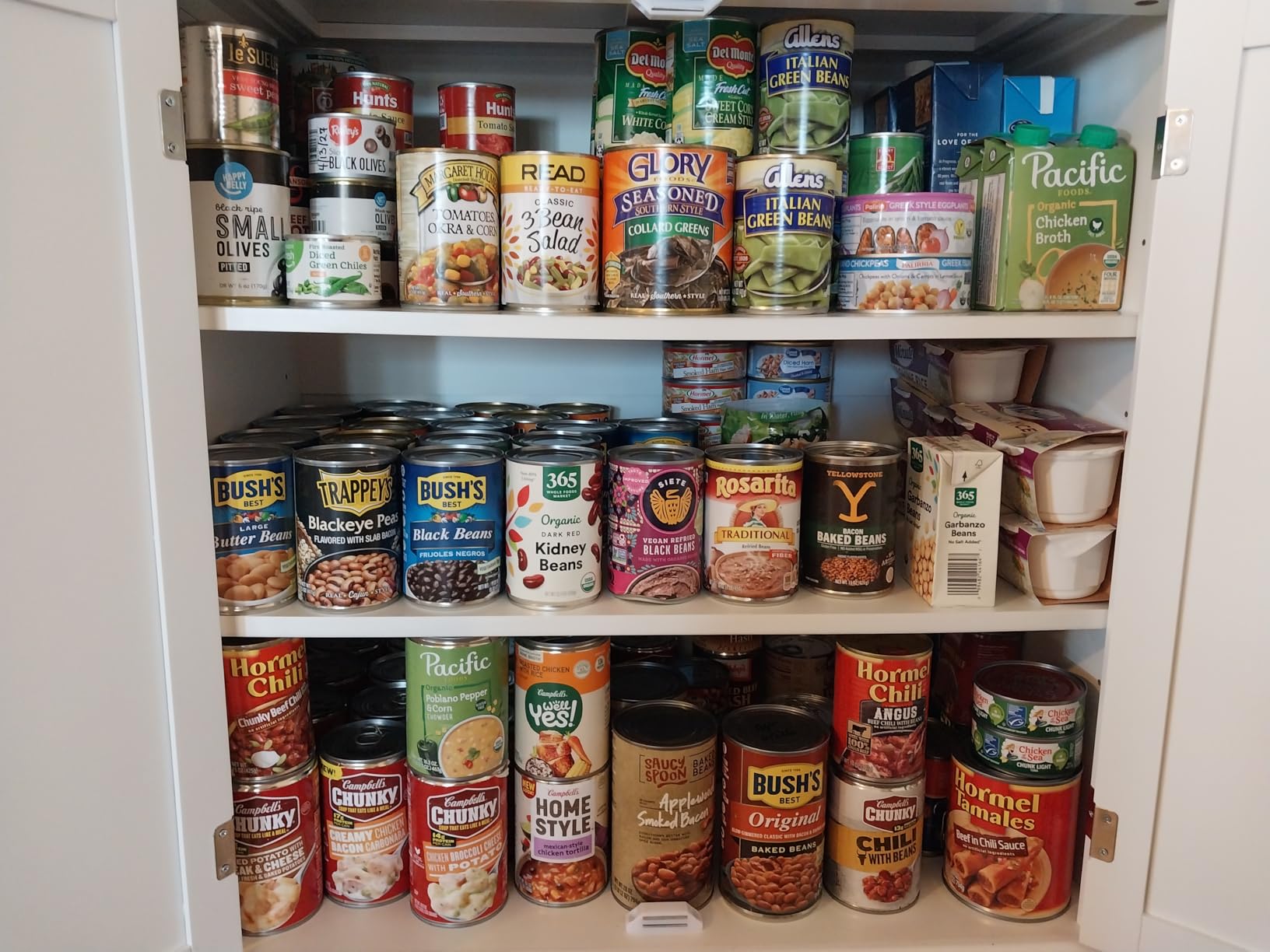 VASAGLE Pantry Cabinet, Freestanding Tall Cupboard with a Drawer customer photo 2