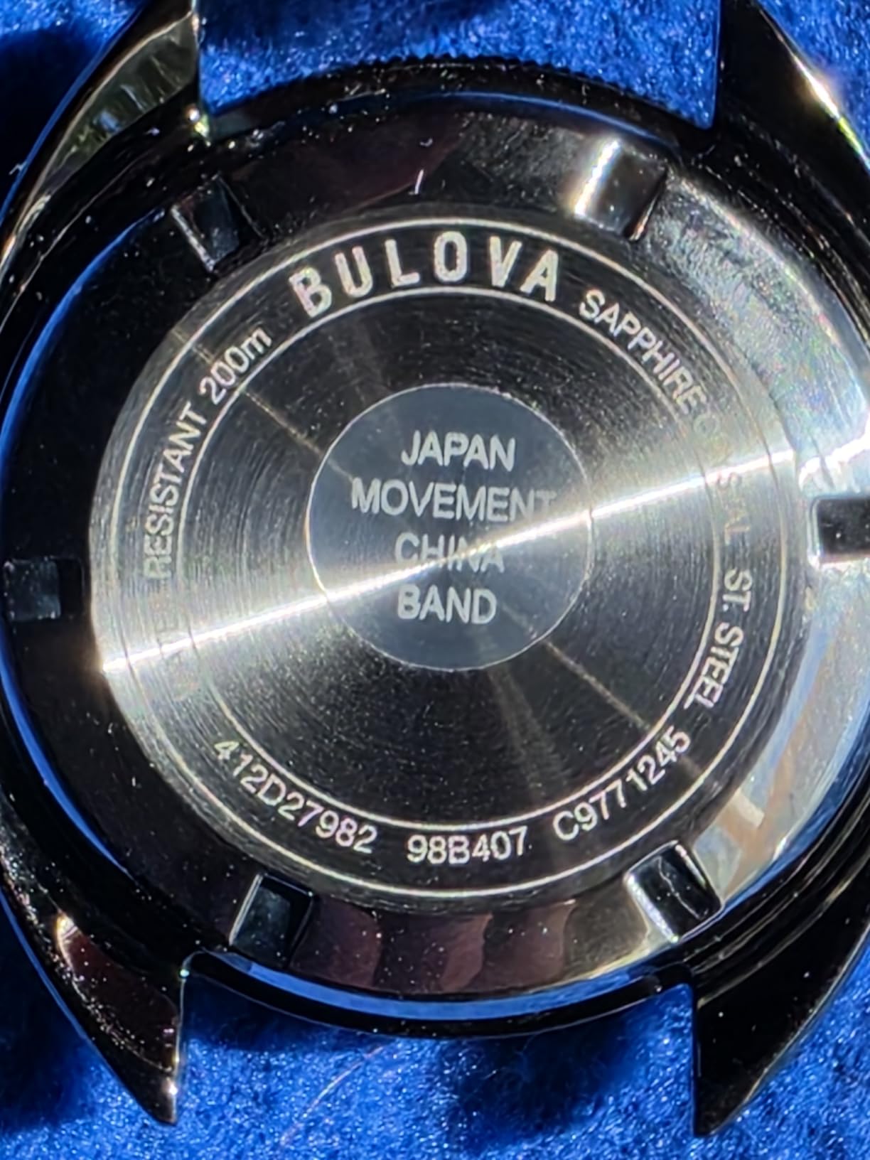 Bulova Men's Oceanographer Snorkel GMT Automatic Grey Ion Plated Stainless Steel Case Watch, Black and White Unidirectional Rotating Bezel, Gray Silicone Strap, White Dial Style:98B407 customer photo 2