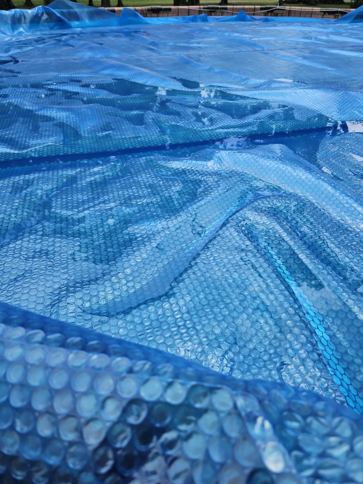 In The Swim 21' Standard Blue Round Solar Pool Cover 8 Mil customer photo 1